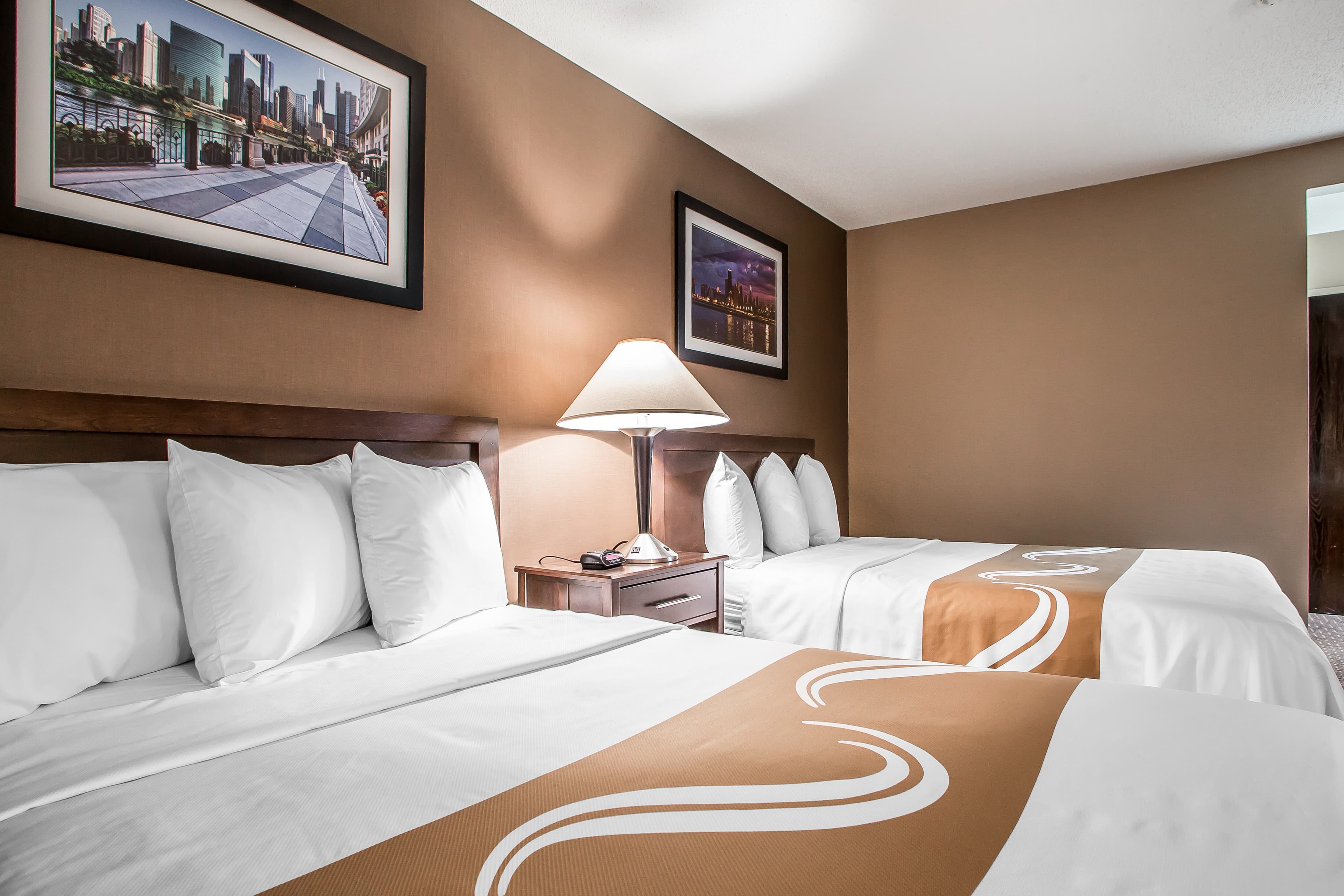 Quality Inn Elgin I-90 - Image 2