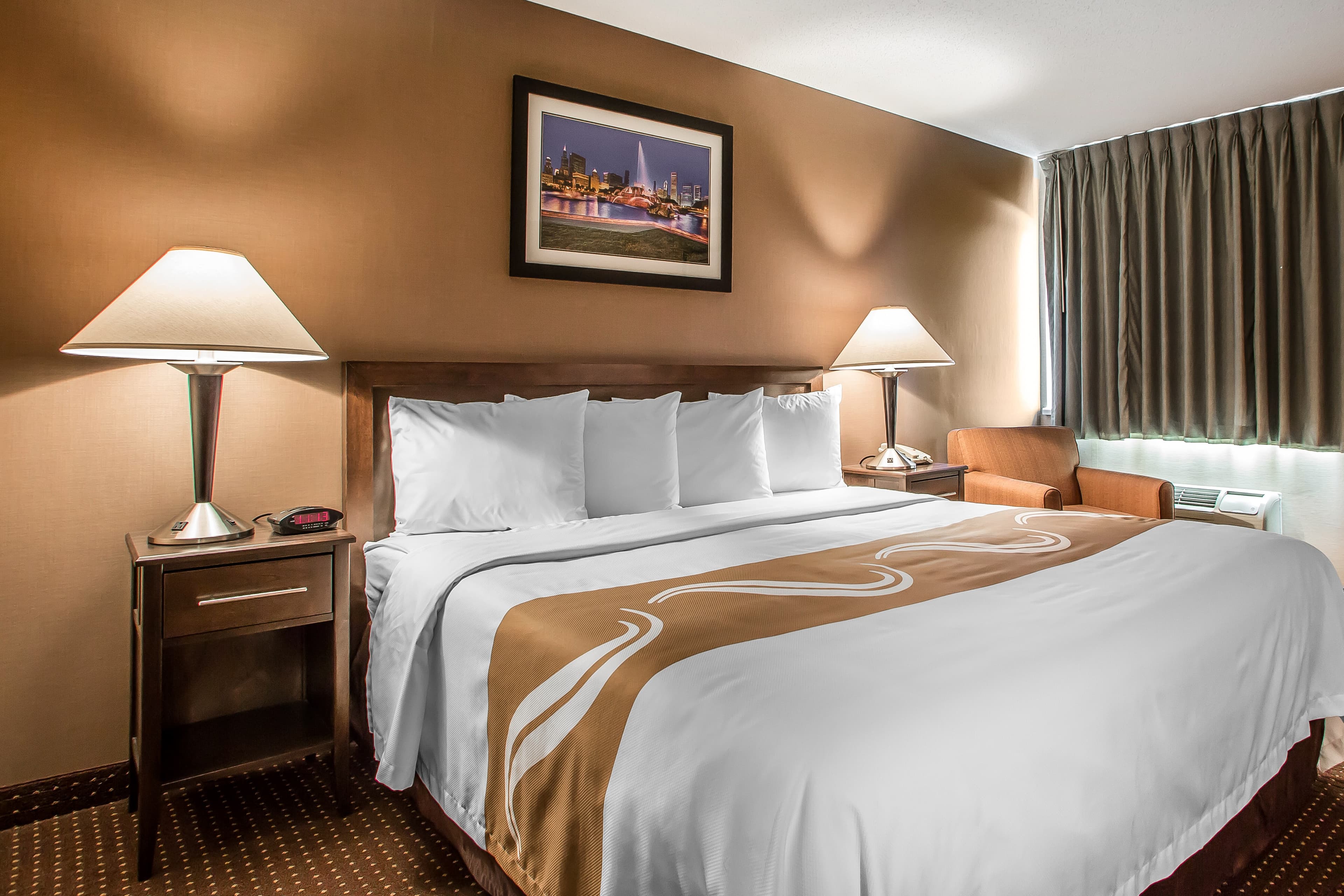 Quality Inn Elgin I-90 - Image 1