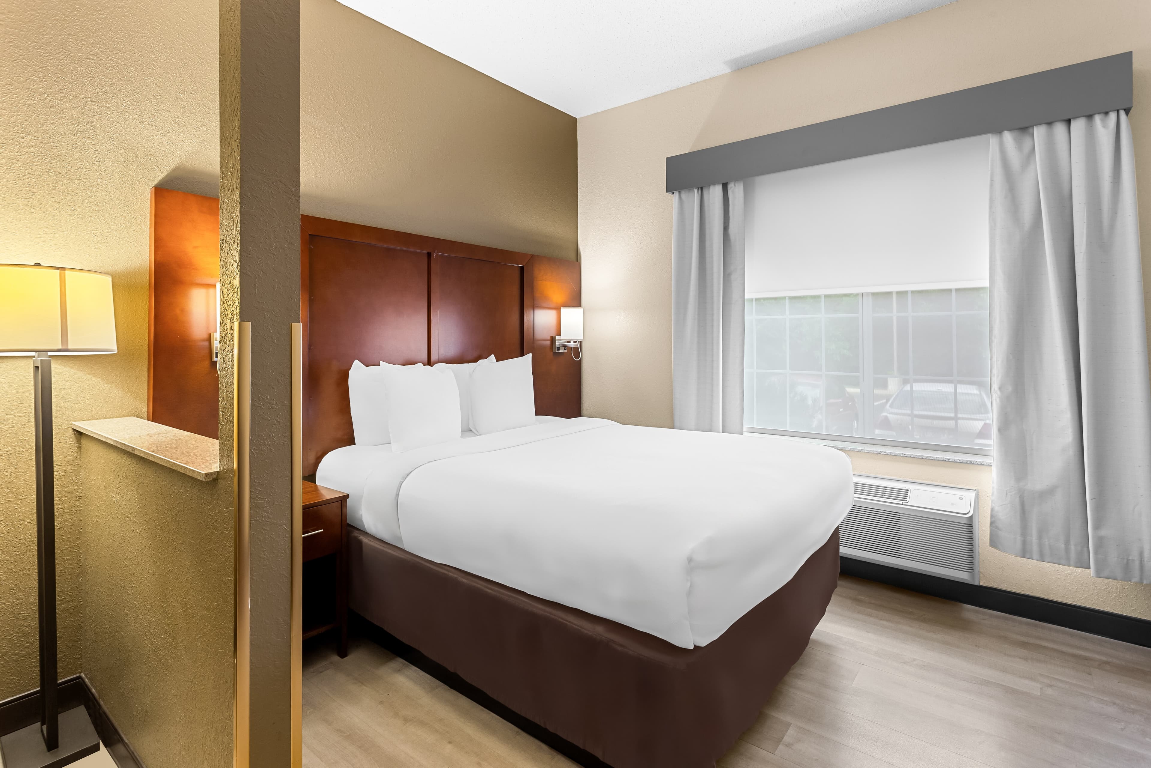 Comfort Suites Grayslake near Libertyville North — 6
