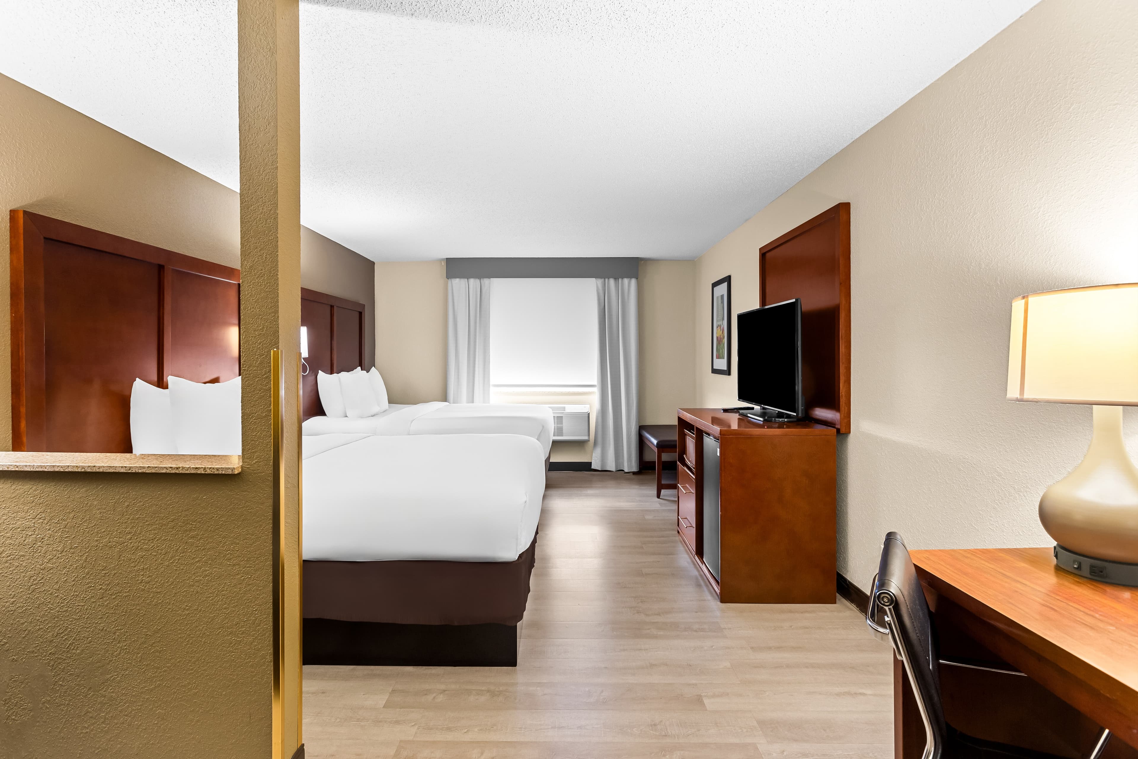 Comfort Suites Grayslake near Libertyville North — 12