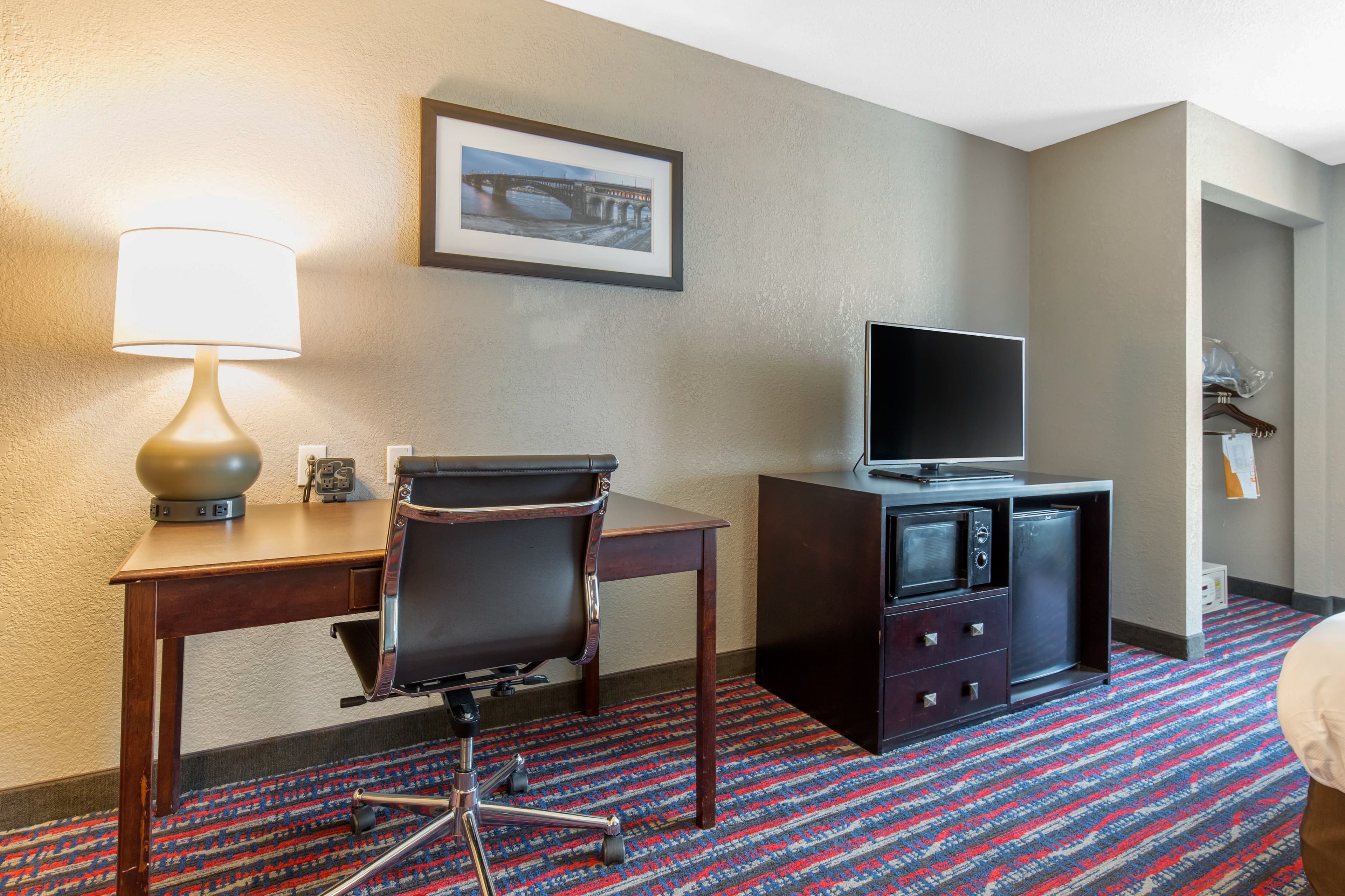 Comfort Suites Fairview Heights - St Louis — 12