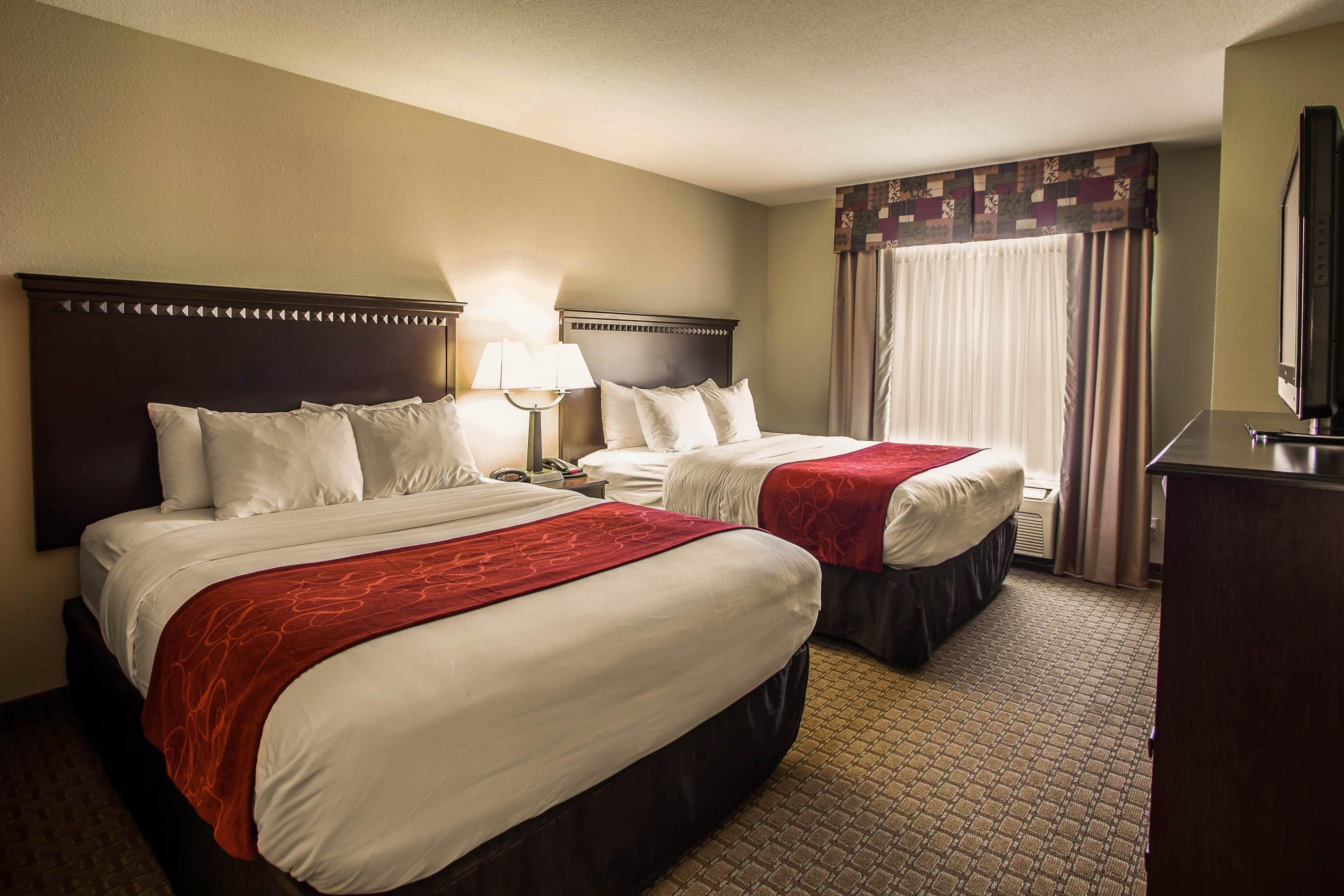 Comfort Suites Bloomington I-55 and I-74 - Image 2