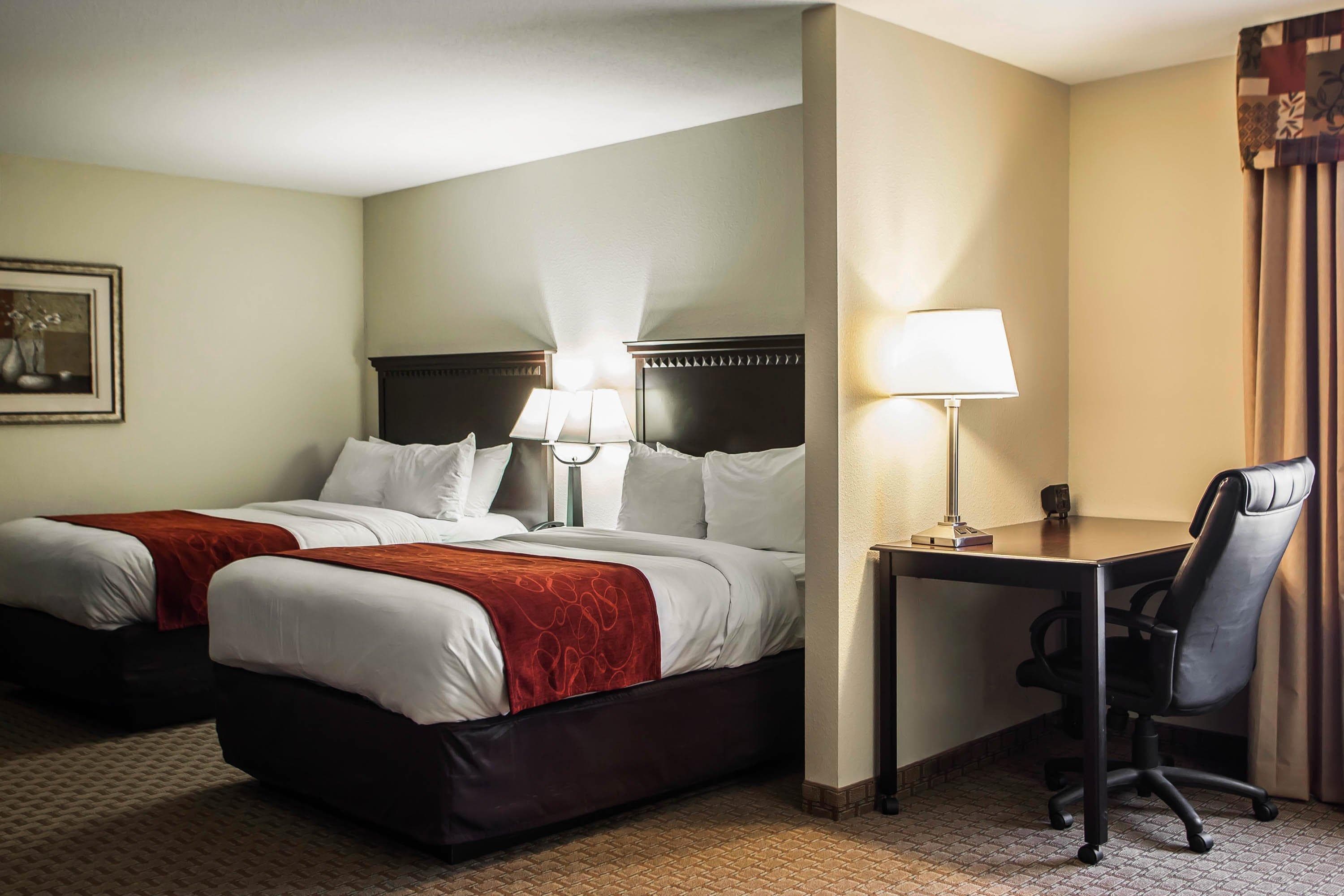 Comfort Suites Bloomington I-55 and I-74 — 19