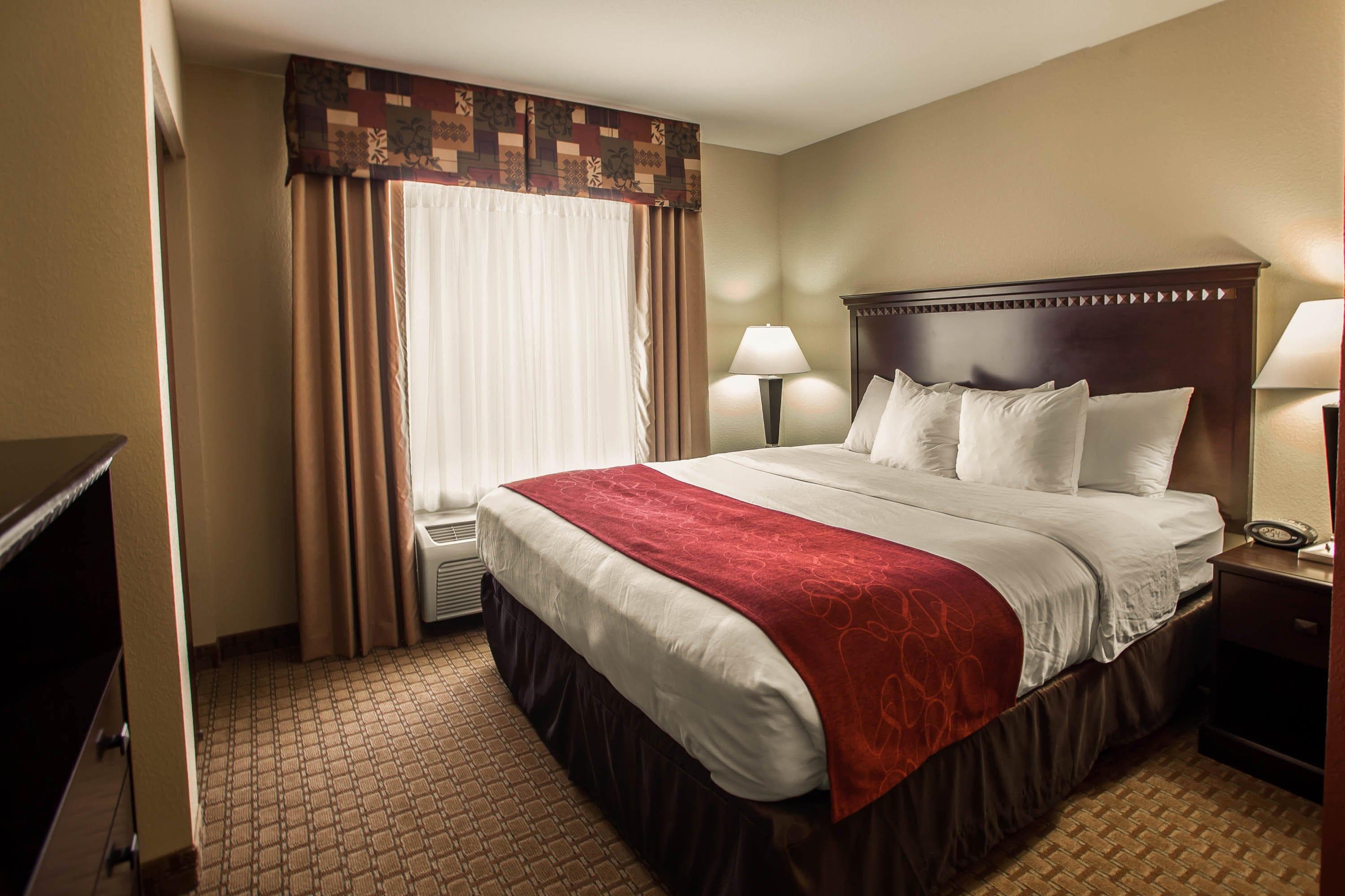 Comfort Suites Bloomington I-55 and I-74 — 7