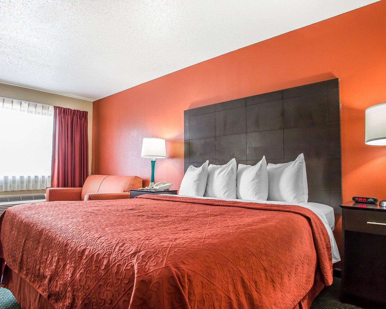 Quality Inn Morton at I-74 — 7