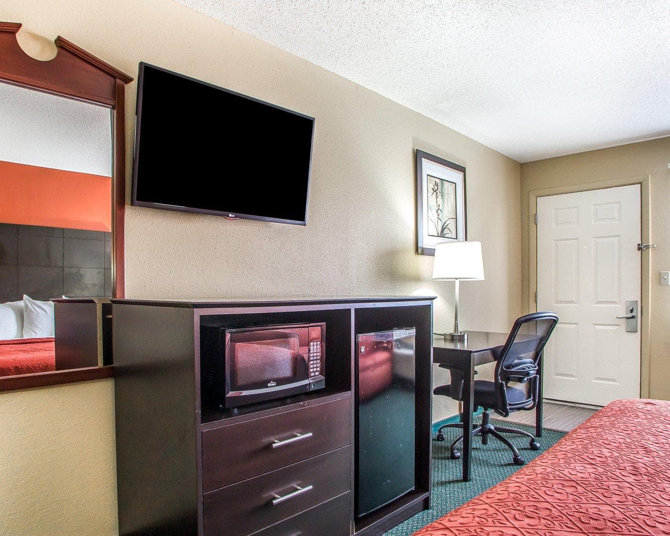 Quality Inn Morton at I-74 — 8