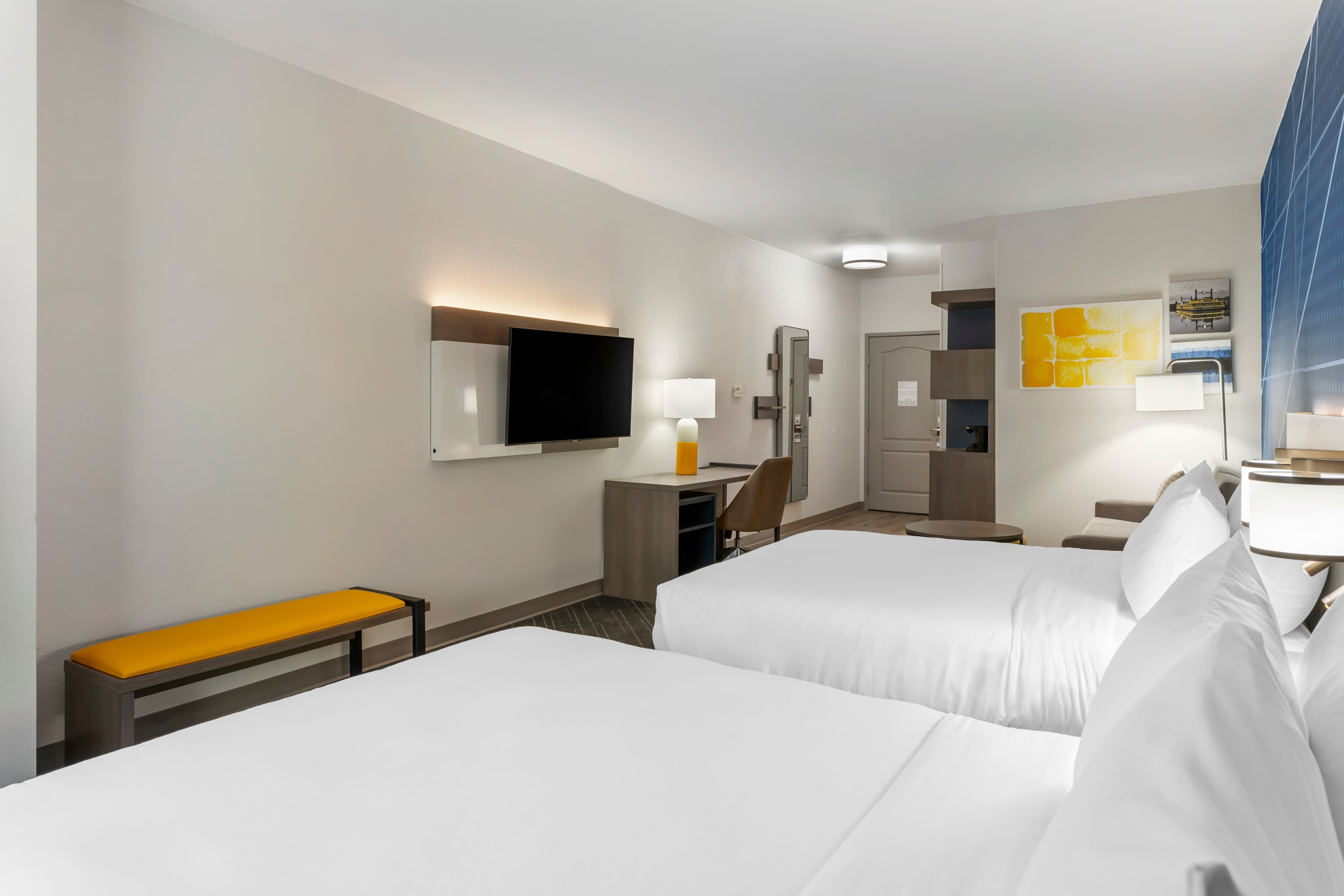Comfort Suites Elgin Northwest — 13