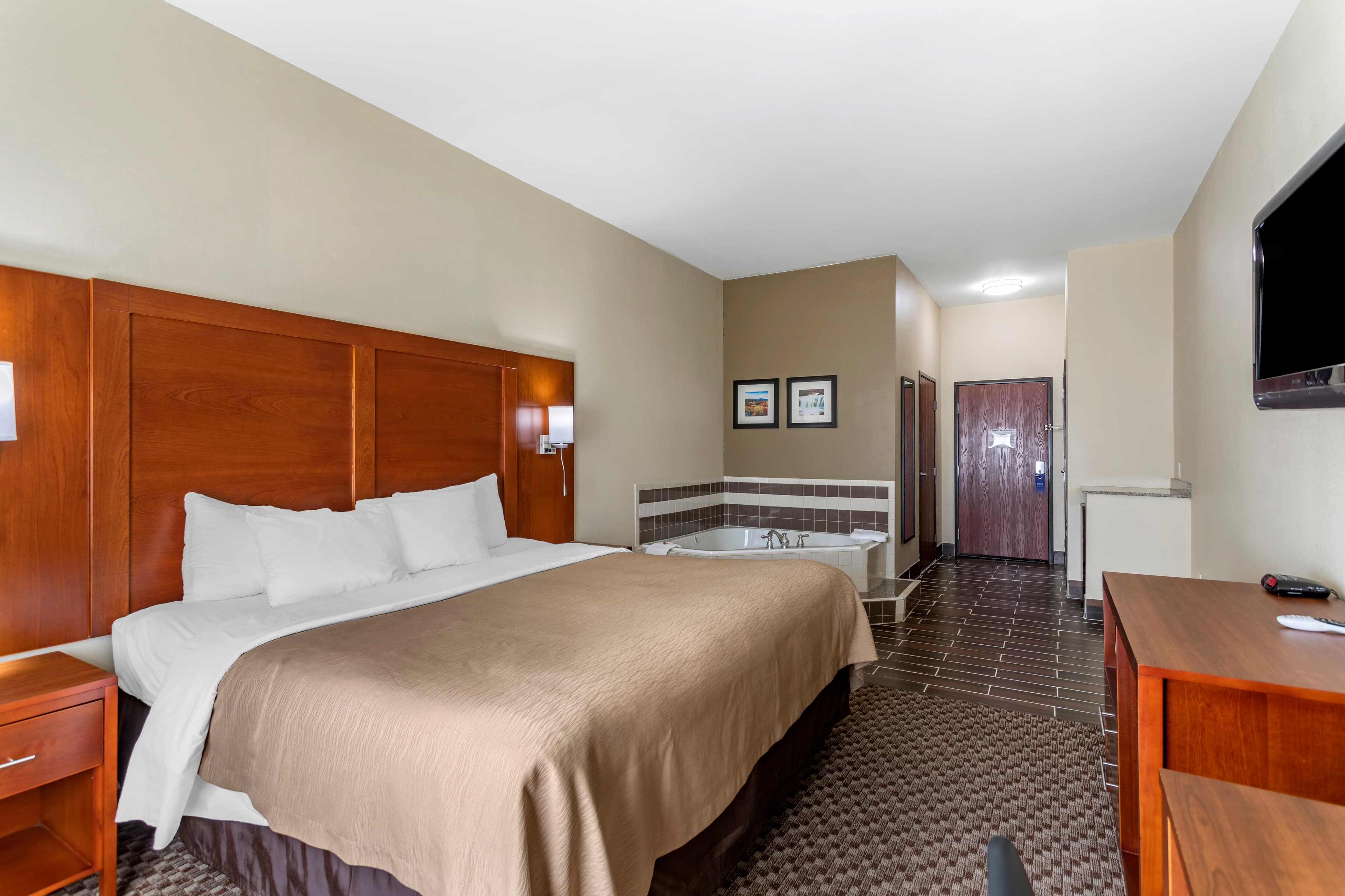 Comfort Inn & Suites Carbondale University Area — 6