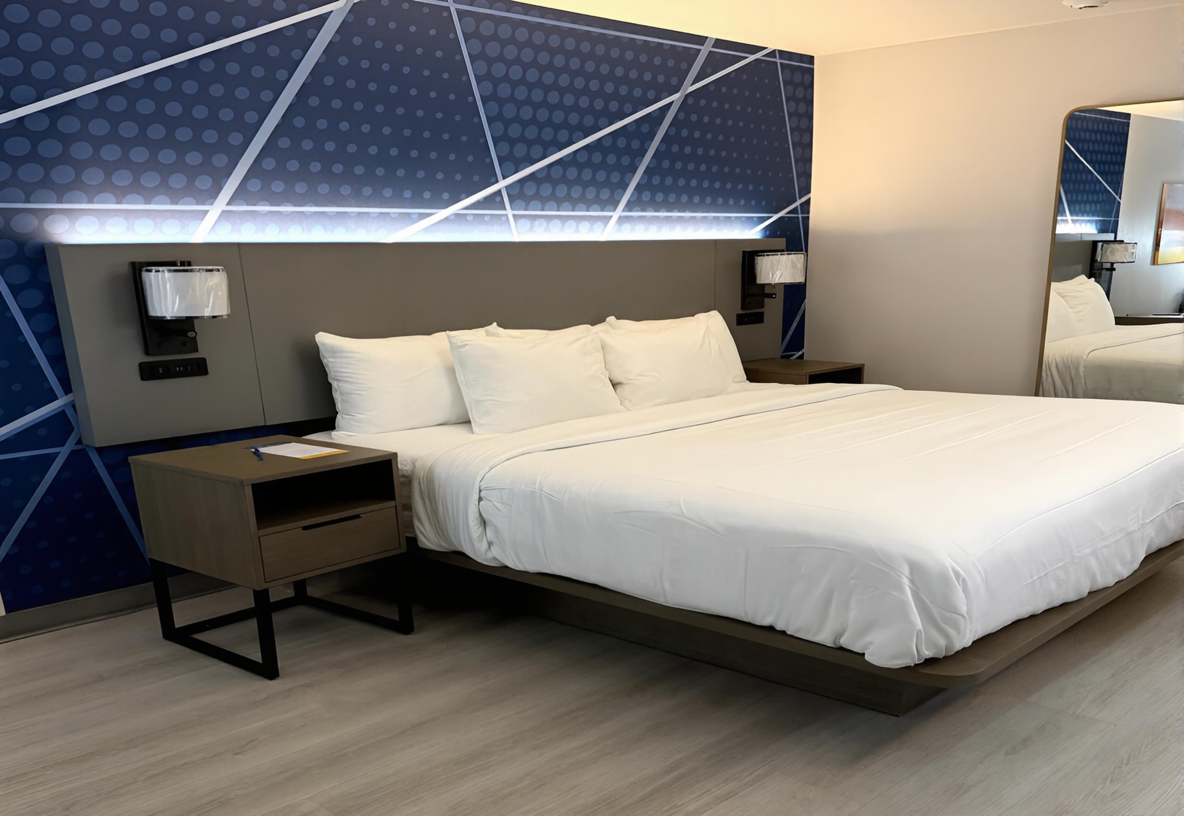Halsted Inn & Suites Harvey - Chicago Southland — 3