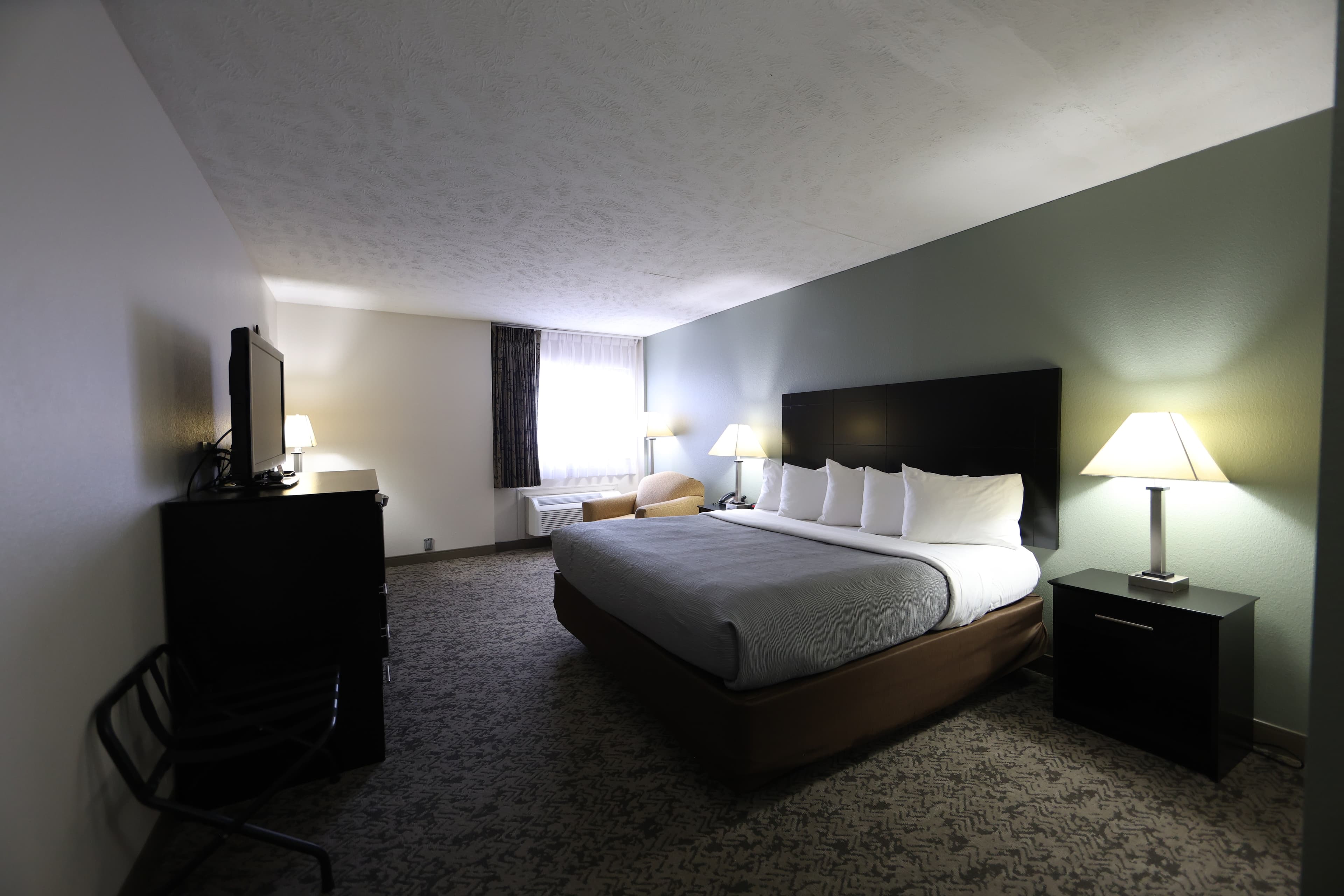 Quality Inn & Suites Mattoon South — 3