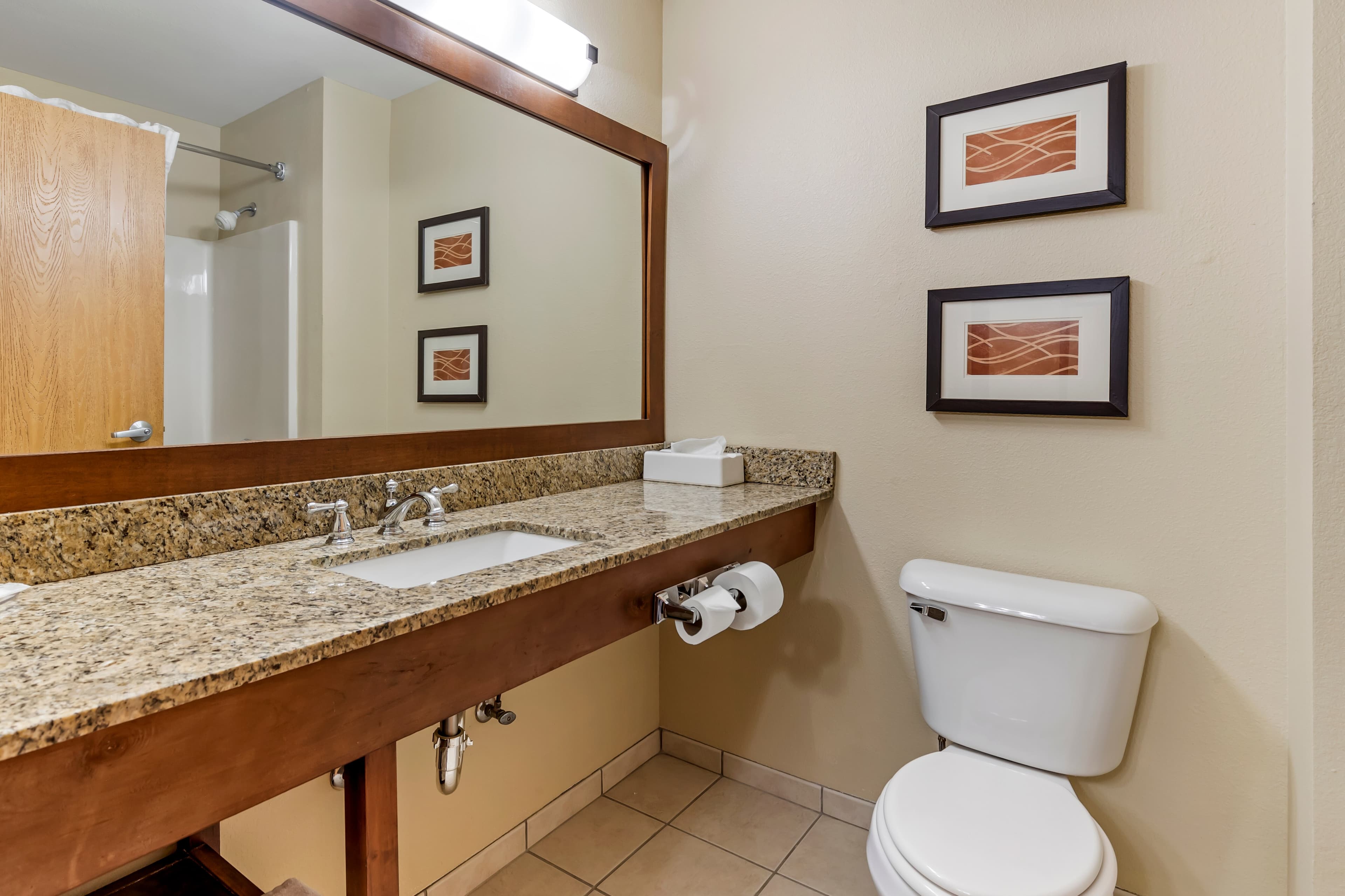 Comfort Inn & Suites East Moline near I-80 — 18
