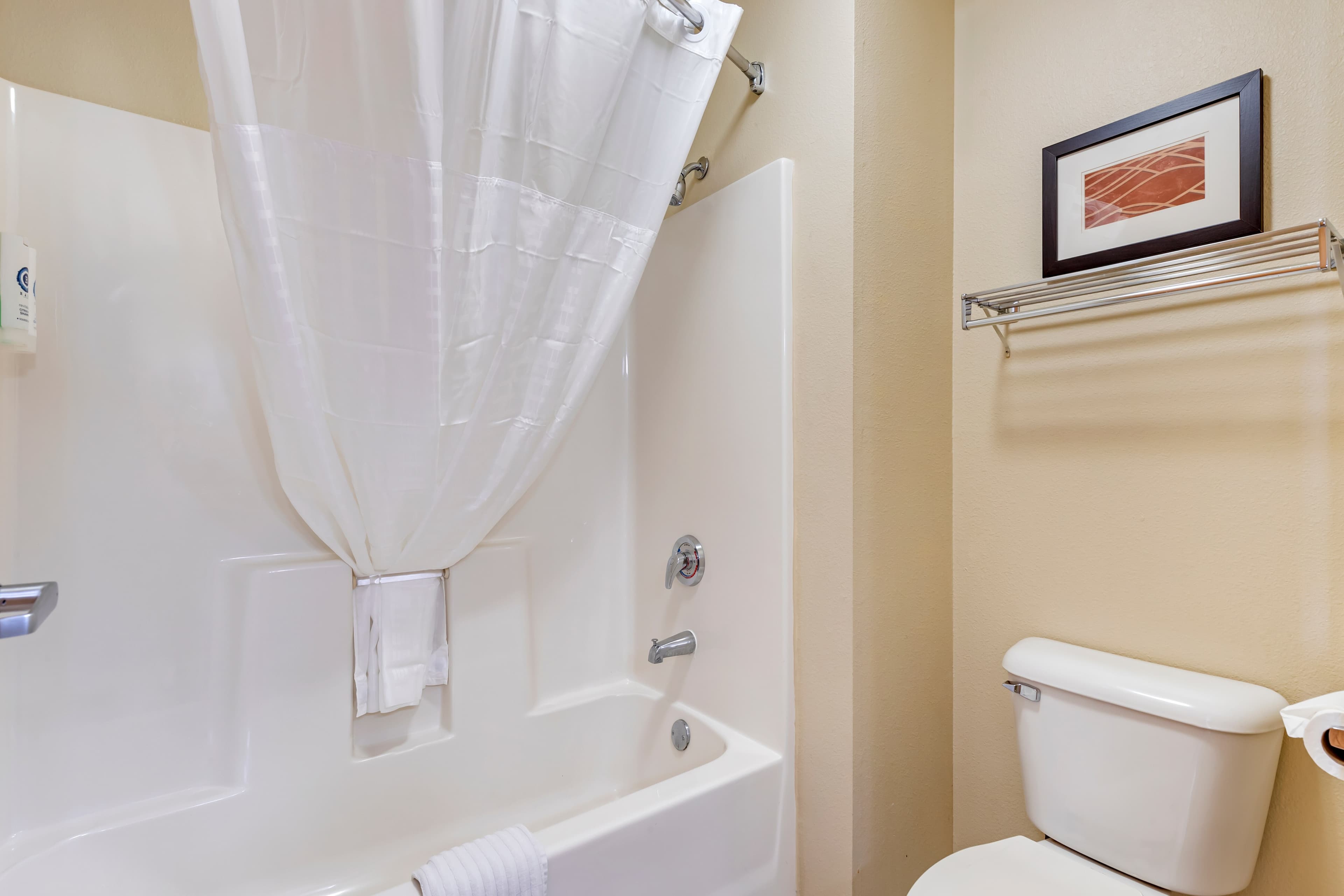 Comfort Inn & Suites East Moline near I-80 — 10