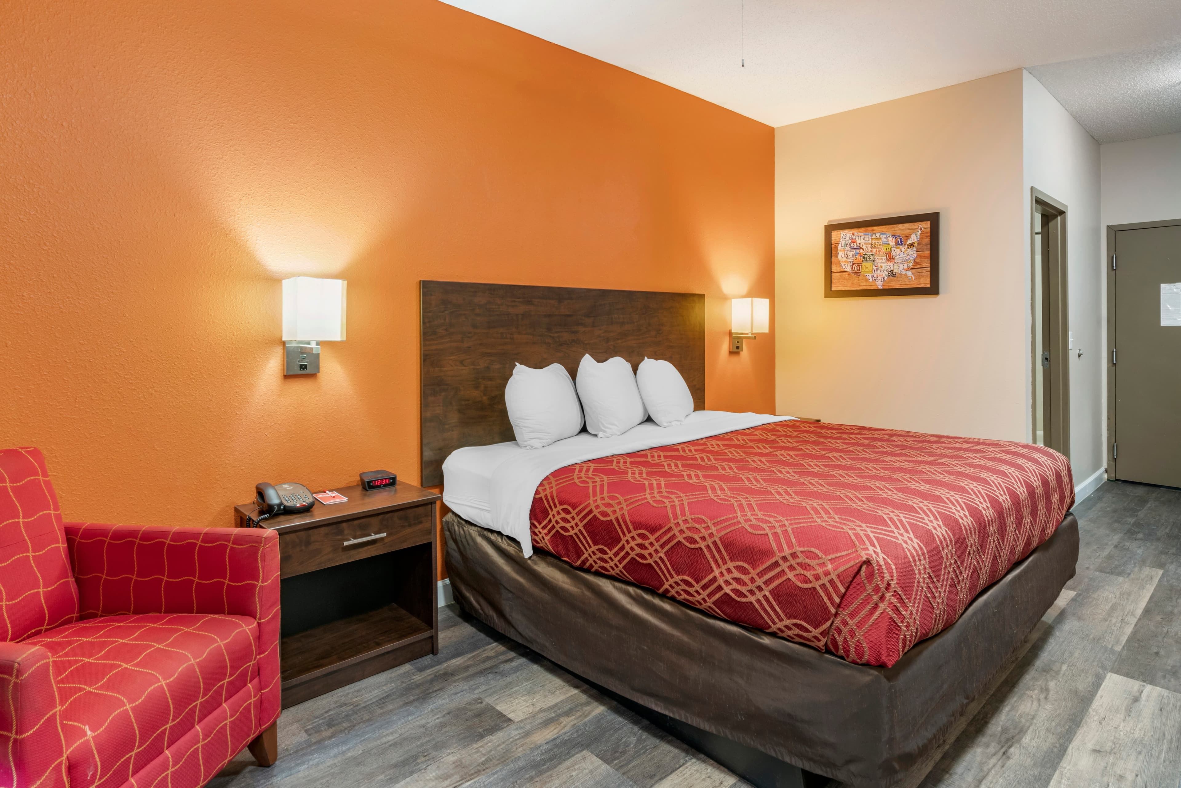 Econo Lodge Inn & Suites Granite City - St. Louis — 14