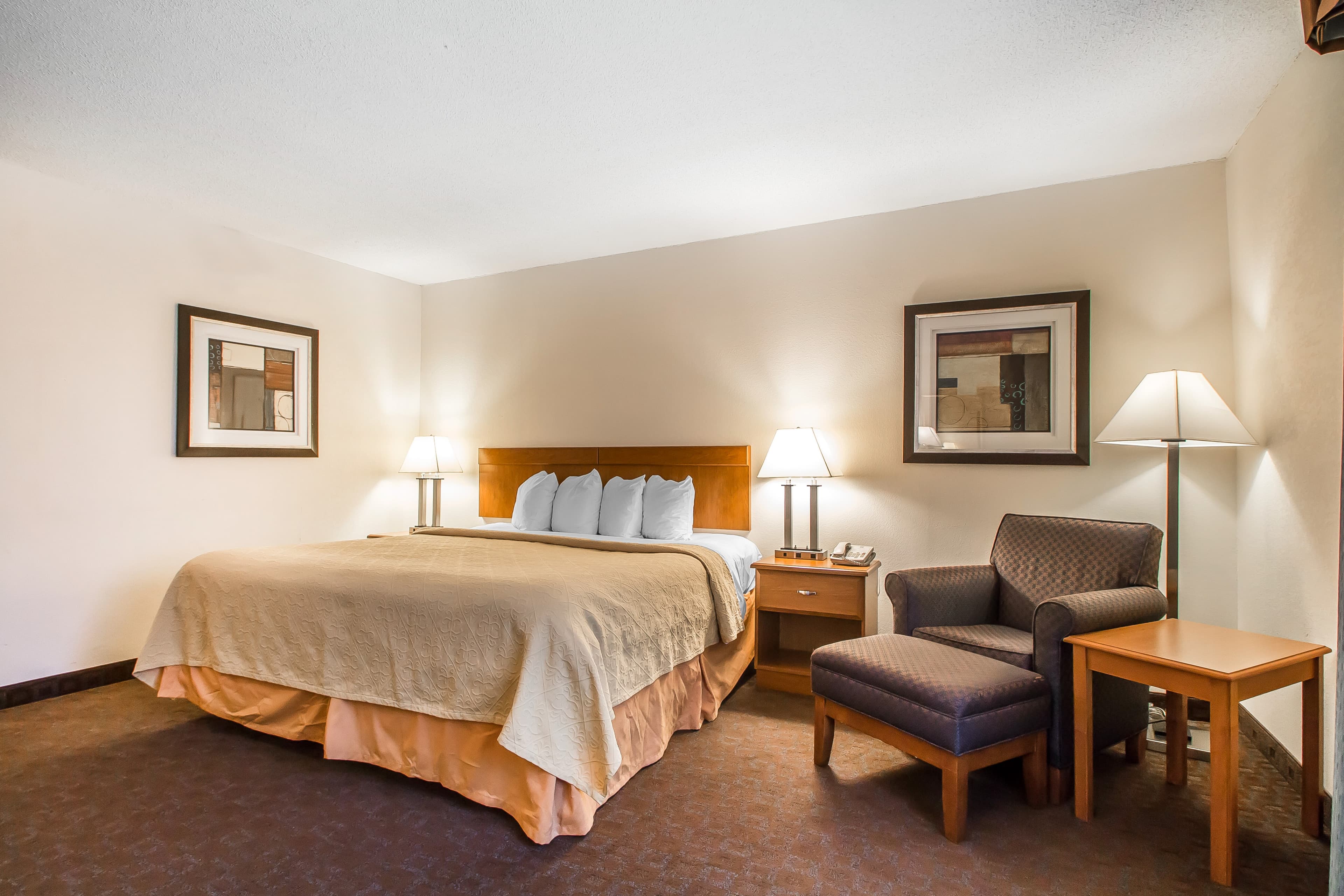 Quality Inn Morris I-80 — 12