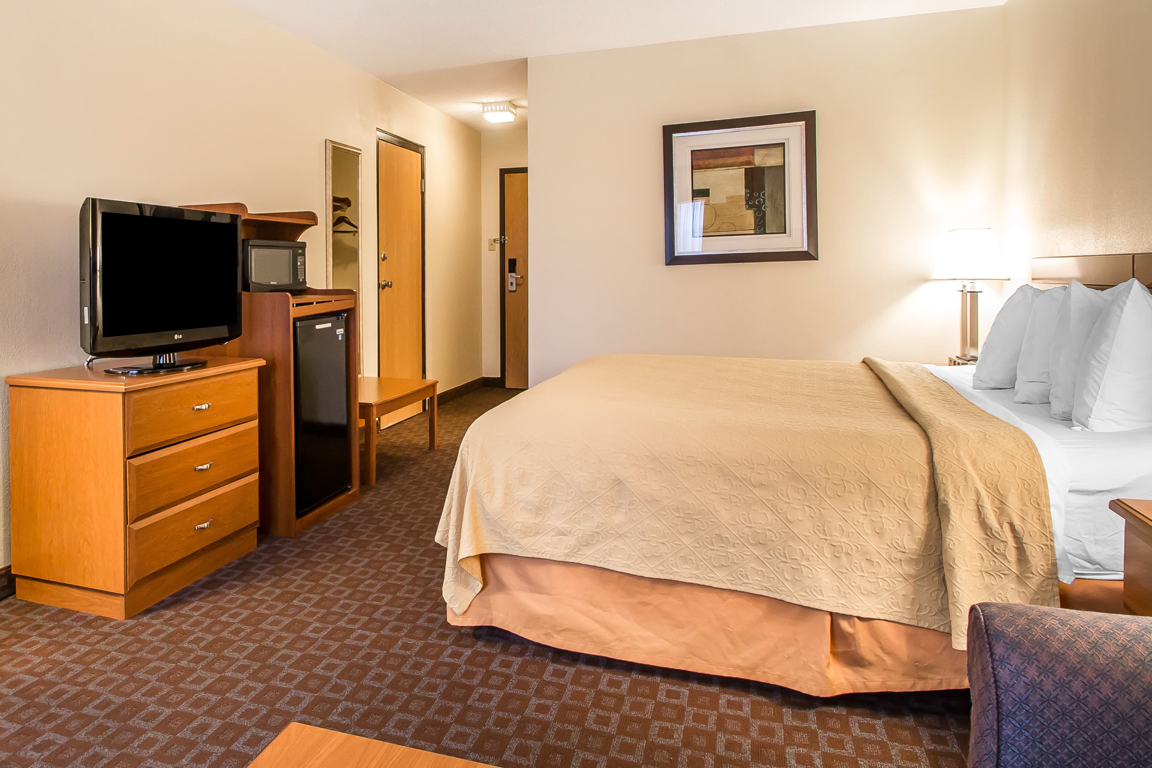 Quality Inn Morris I-80 — 18