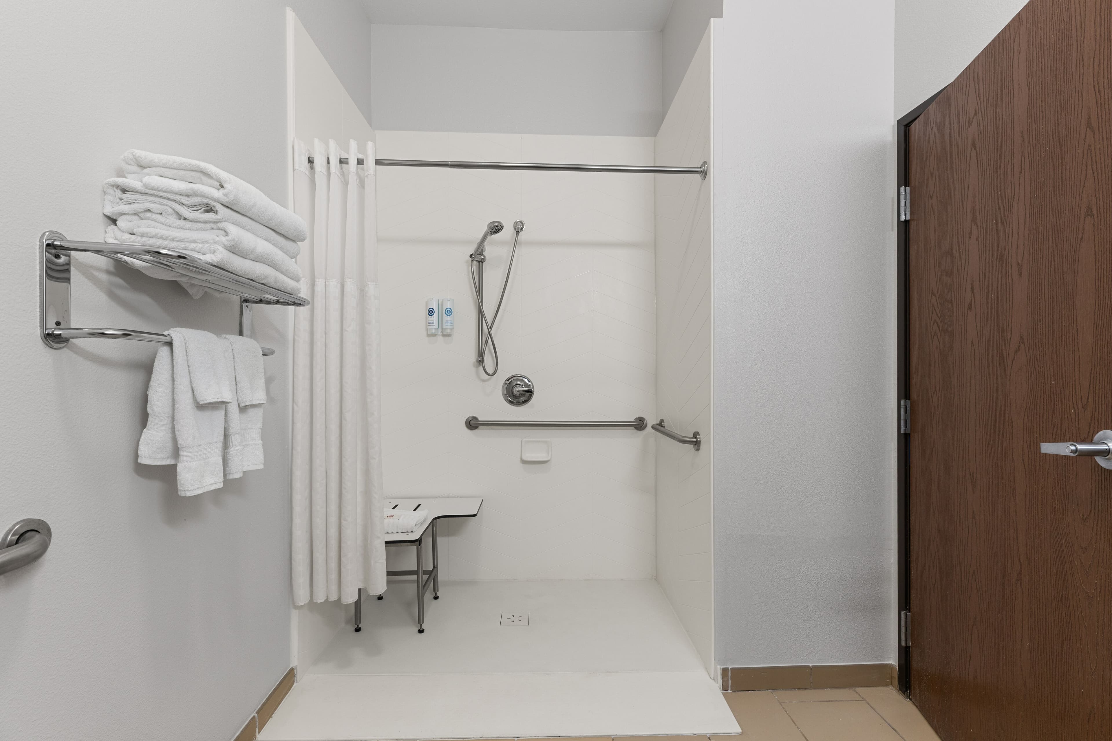 Comfort Inn & Suites Marion I-57 — 15