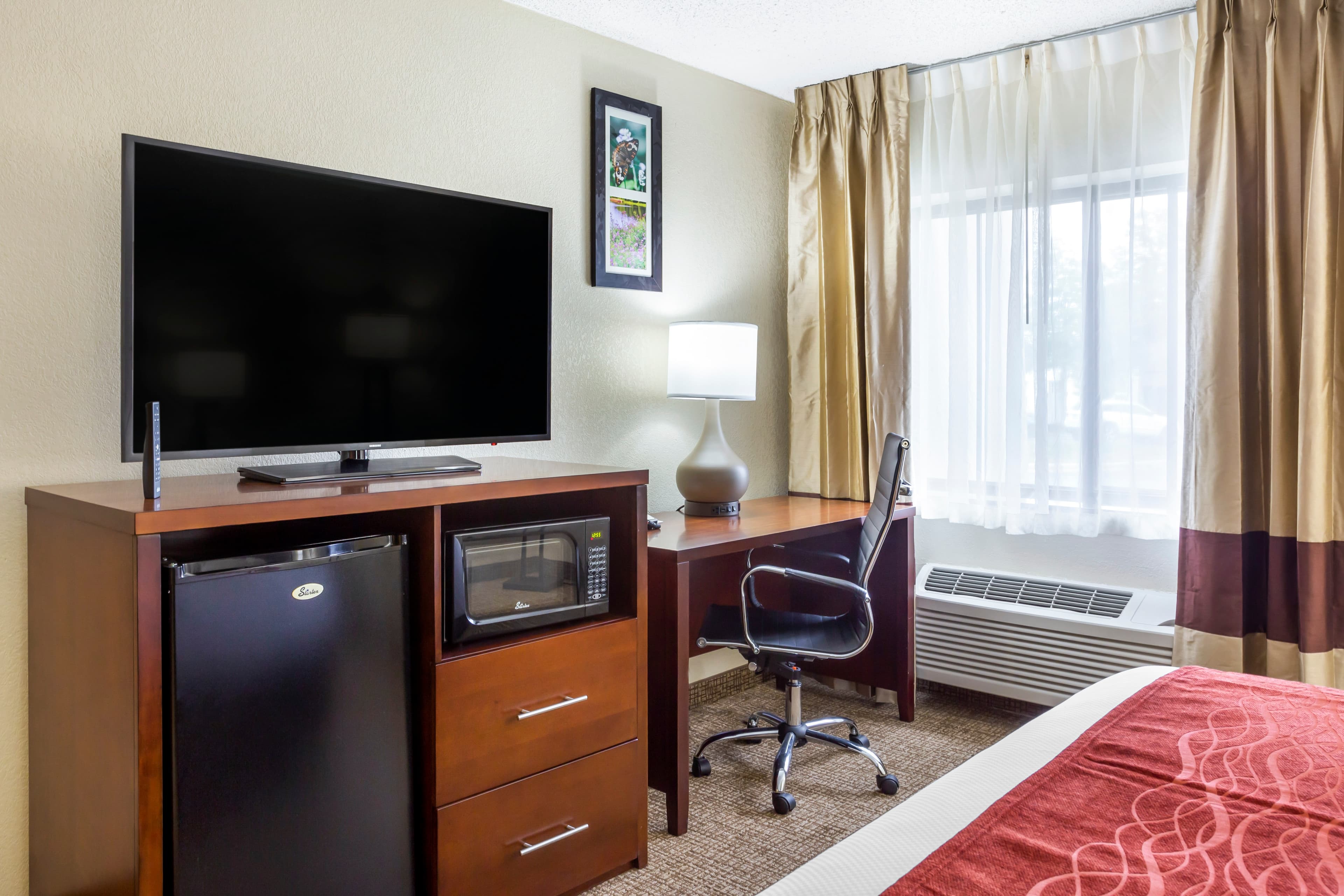 Comfort Inn Hoffman Estates - Schaumburg — 4