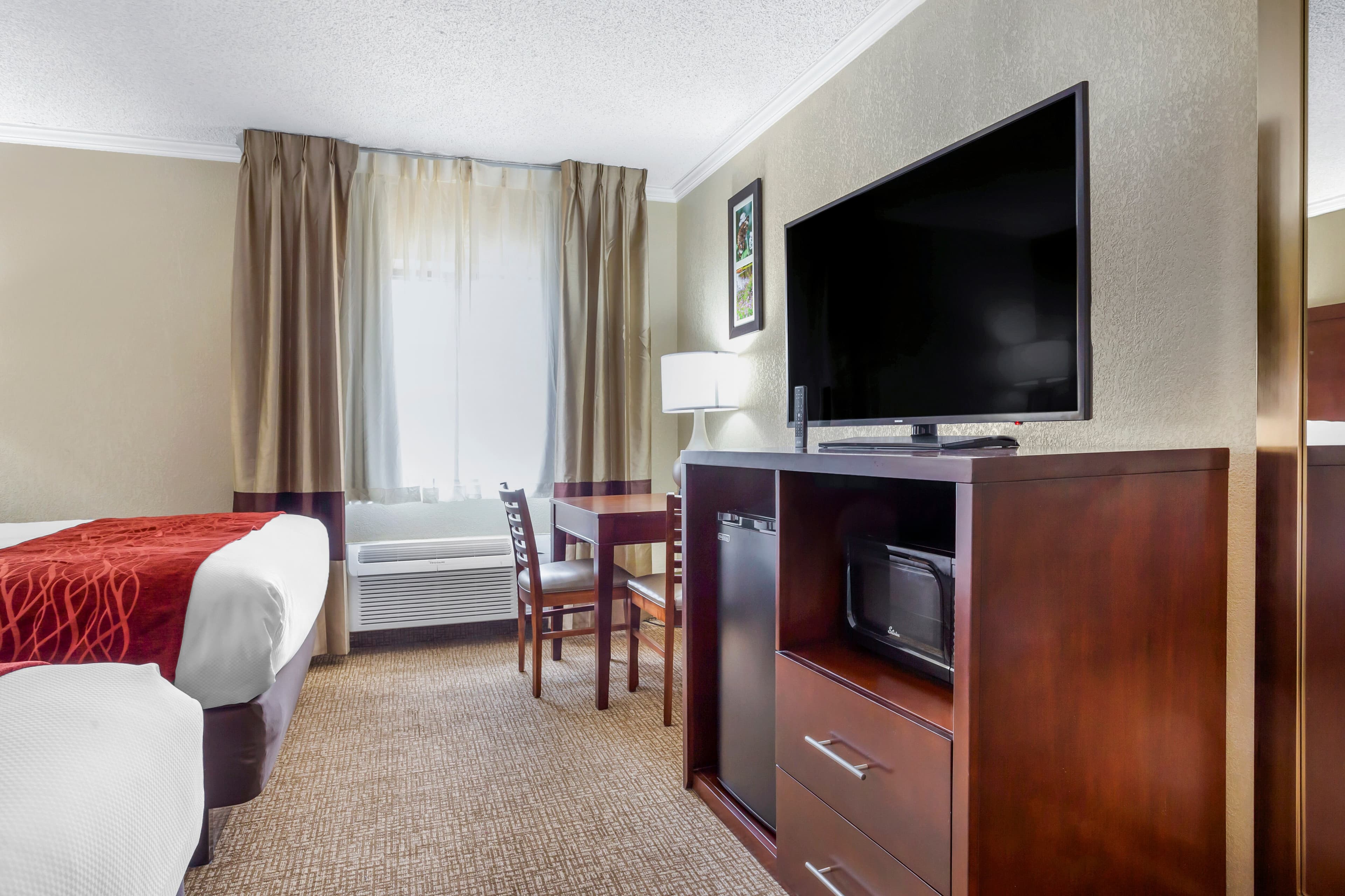 Comfort Inn Hoffman Estates - Schaumburg — 12