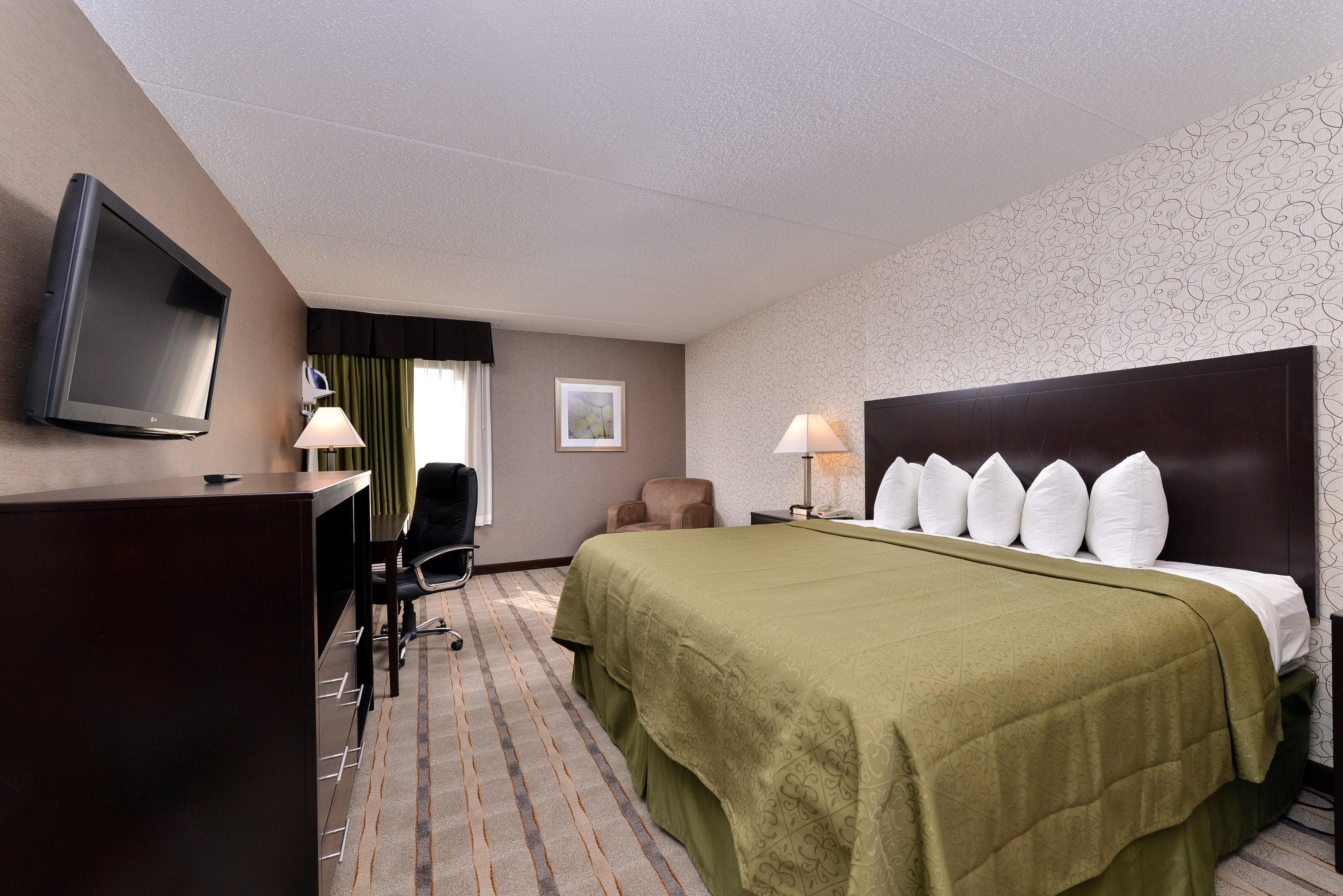 Quality Inn & Suites Matteson near I-57 - Image 2