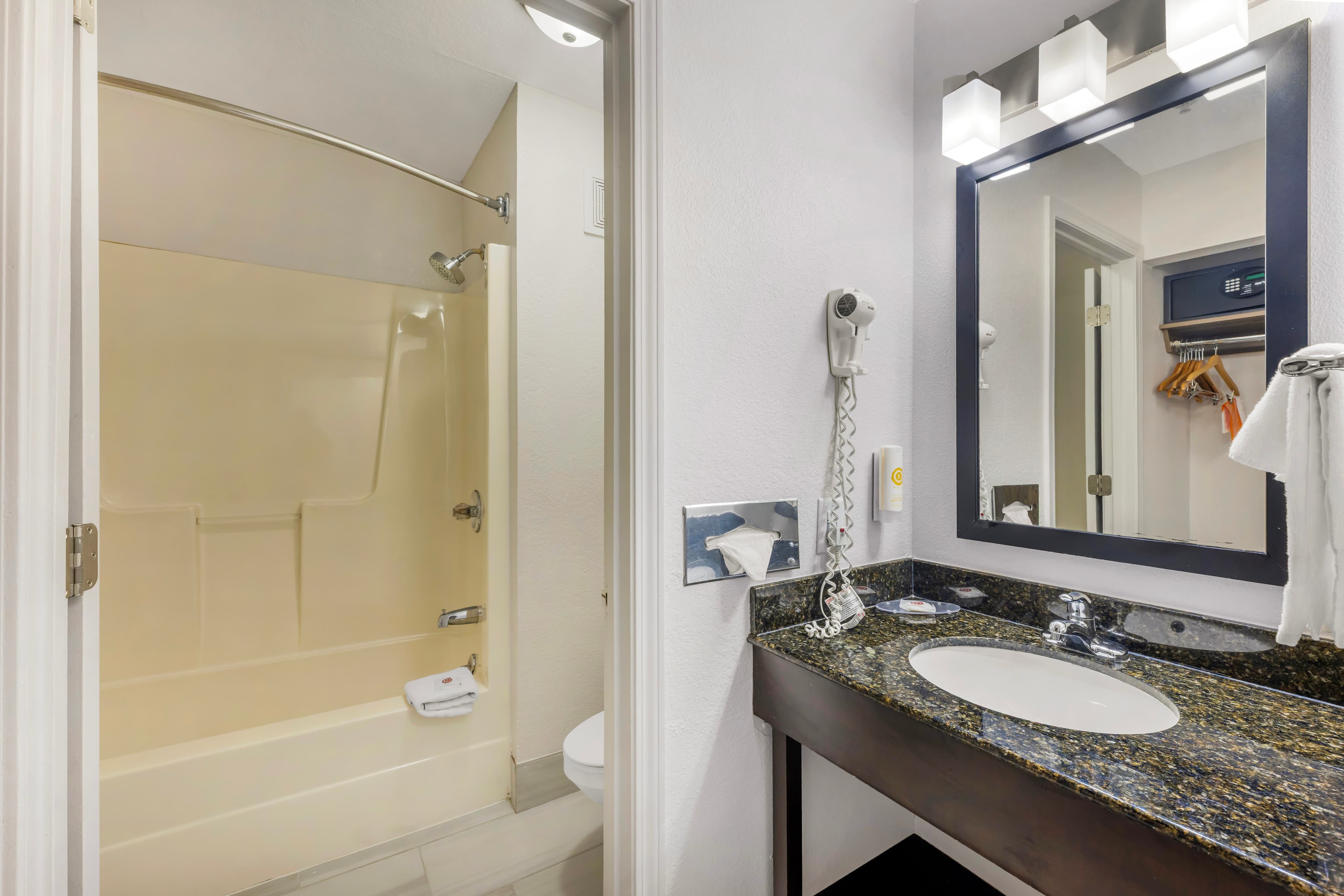 Comfort Inn Bourbonnais near I-57 — 17