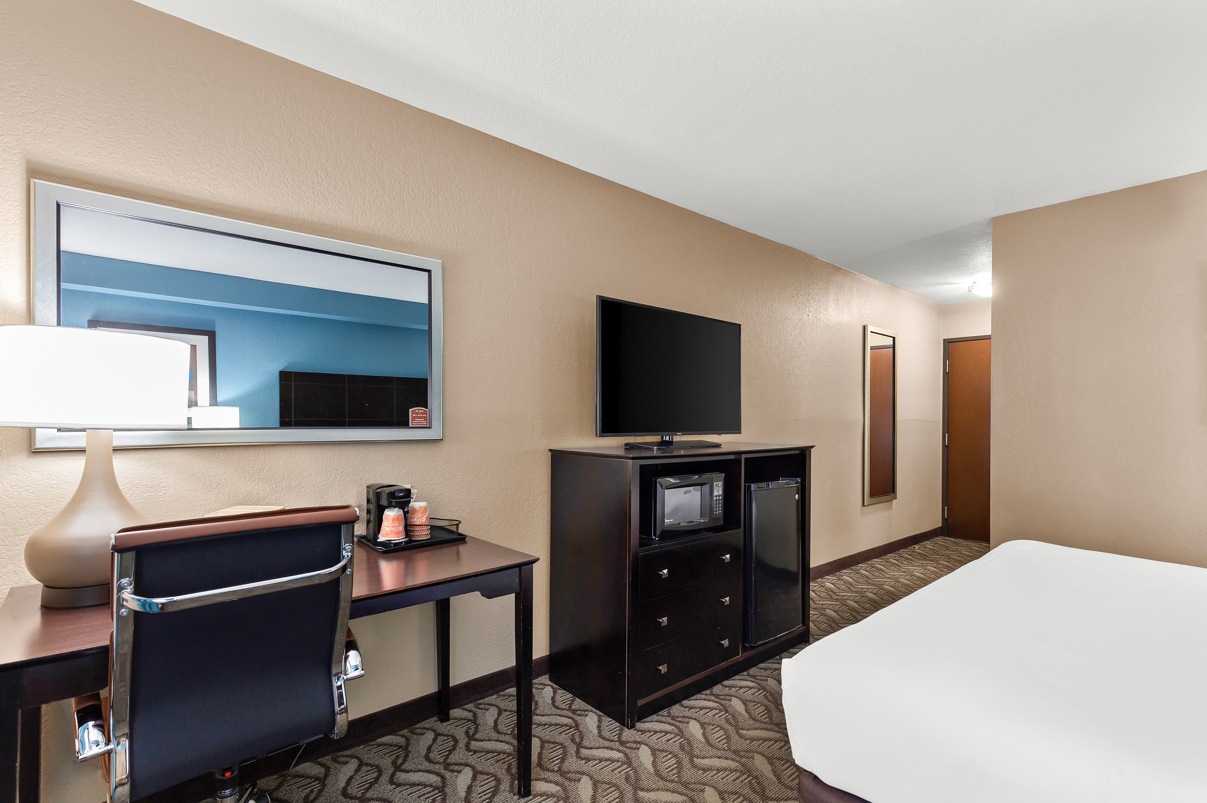 Comfort Inn & Suites Springfield I-55 - Image 4