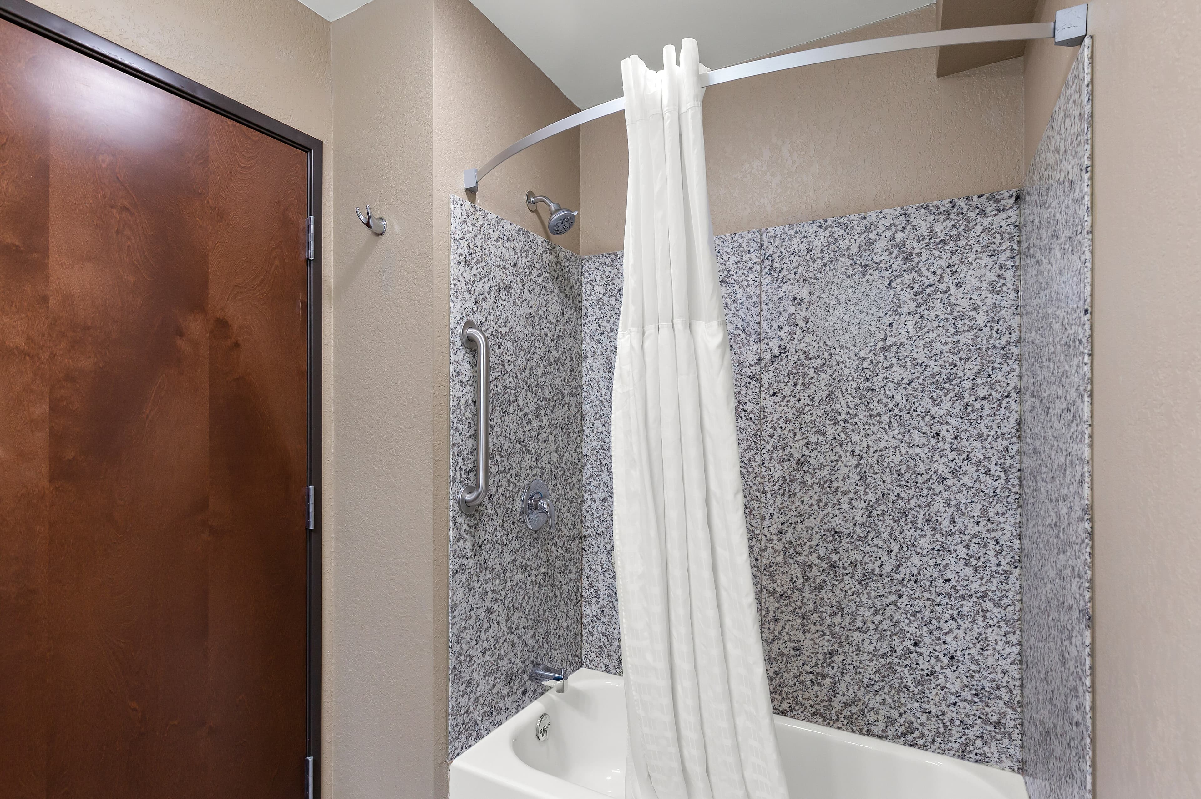 Comfort Inn & Suites Springfield I-55 — 37