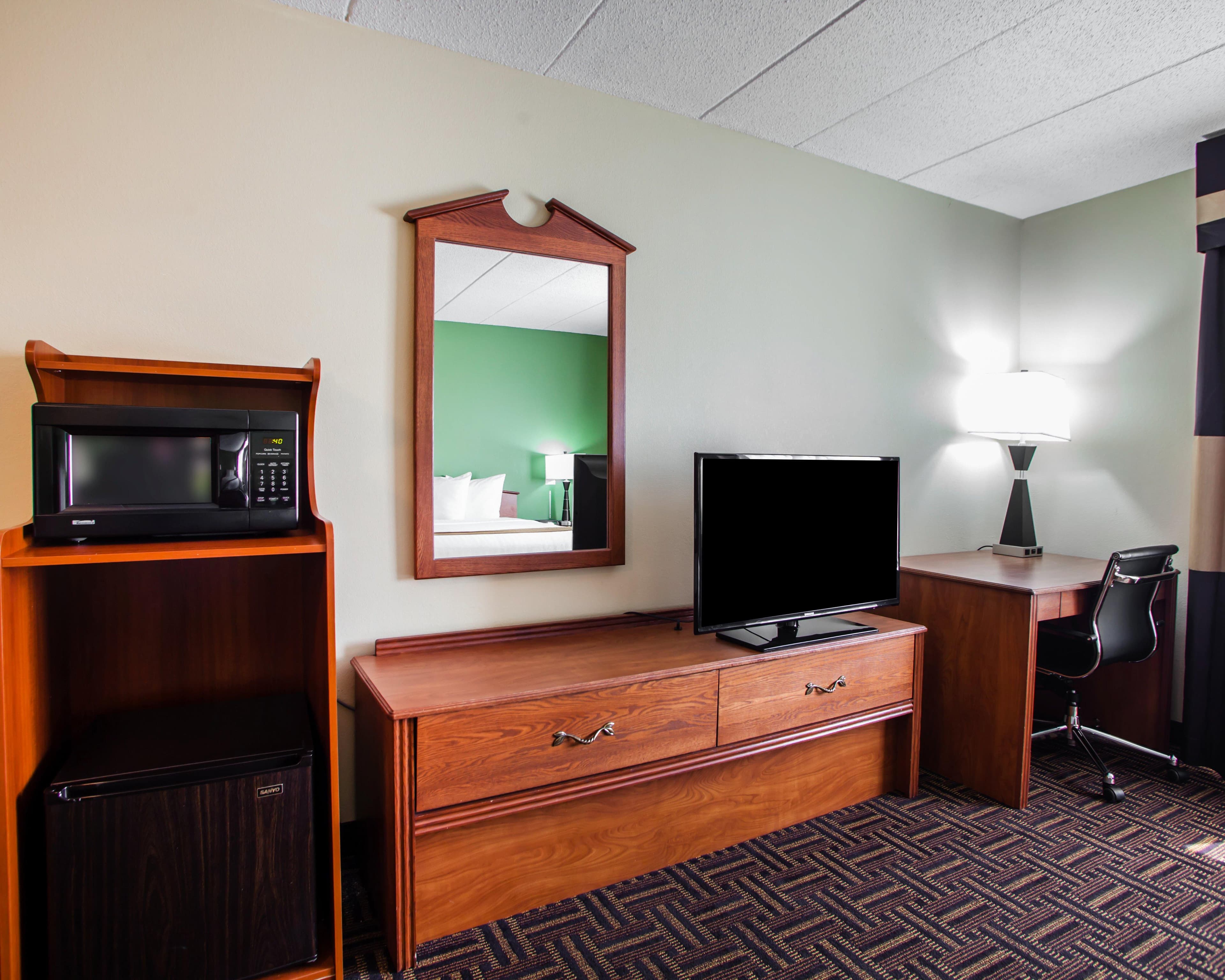 Quality Inn Bolingbrook I-55 — 9