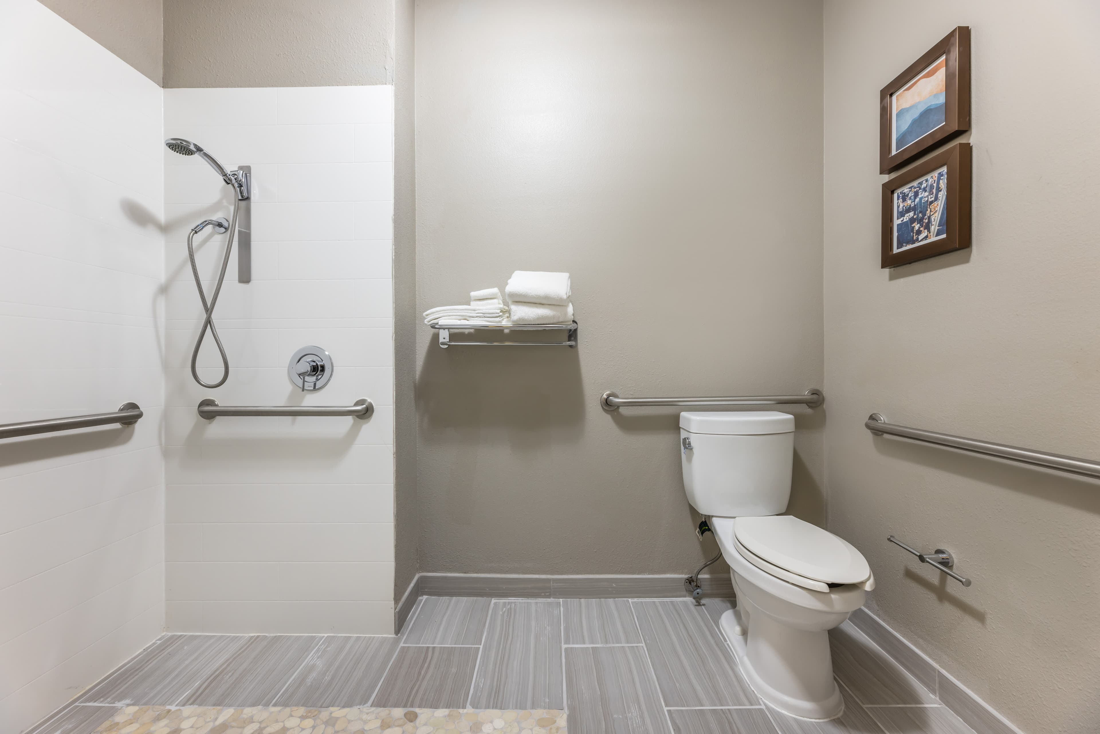 Country Inn & Suites by Radisson, Bolingbrook - Romeoville, I-55 - Image 5