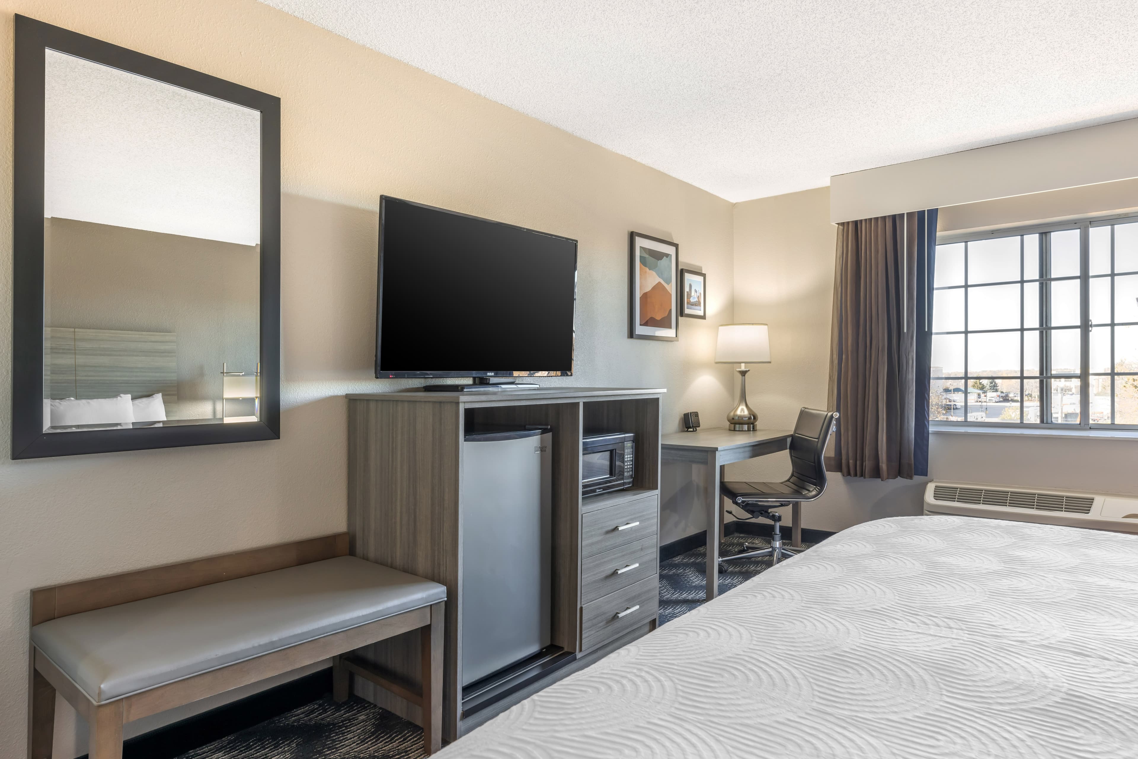 Country Inn & Suites by Radisson, Bolingbrook - Romeoville, I-55 — 15