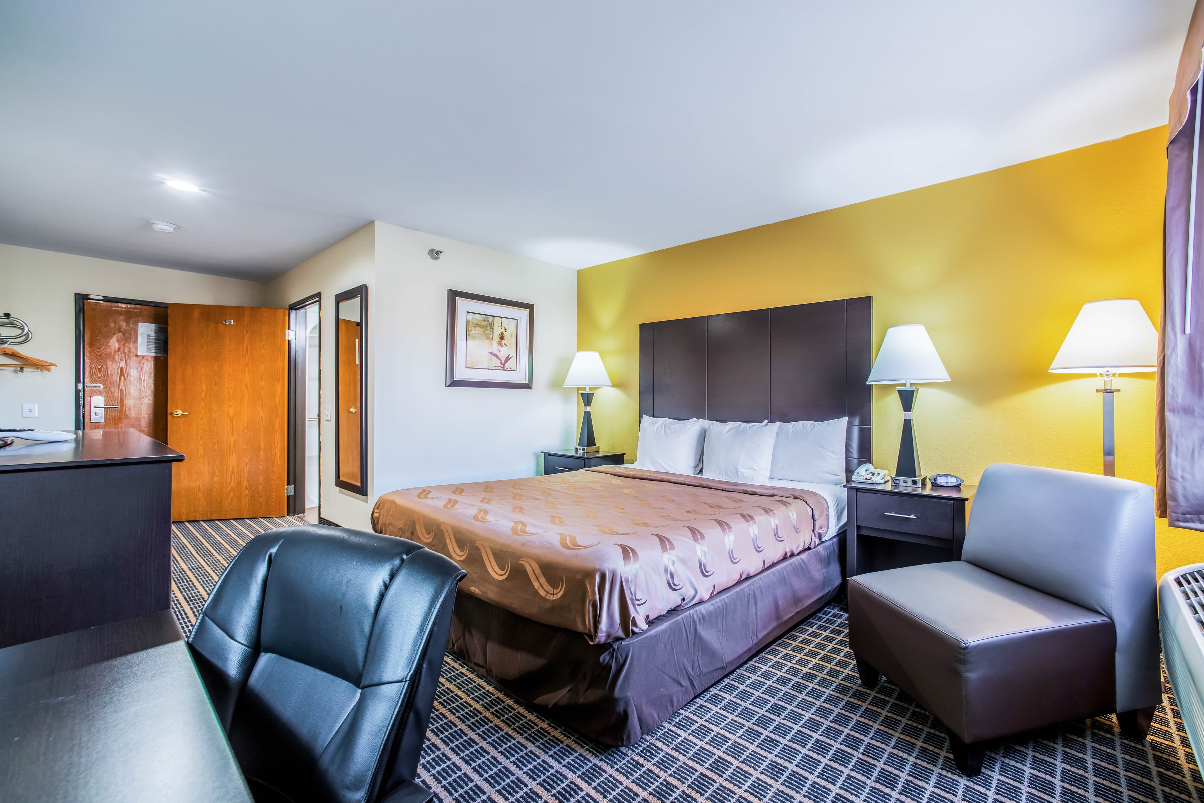 Quality Inn Carbondale University area — 8