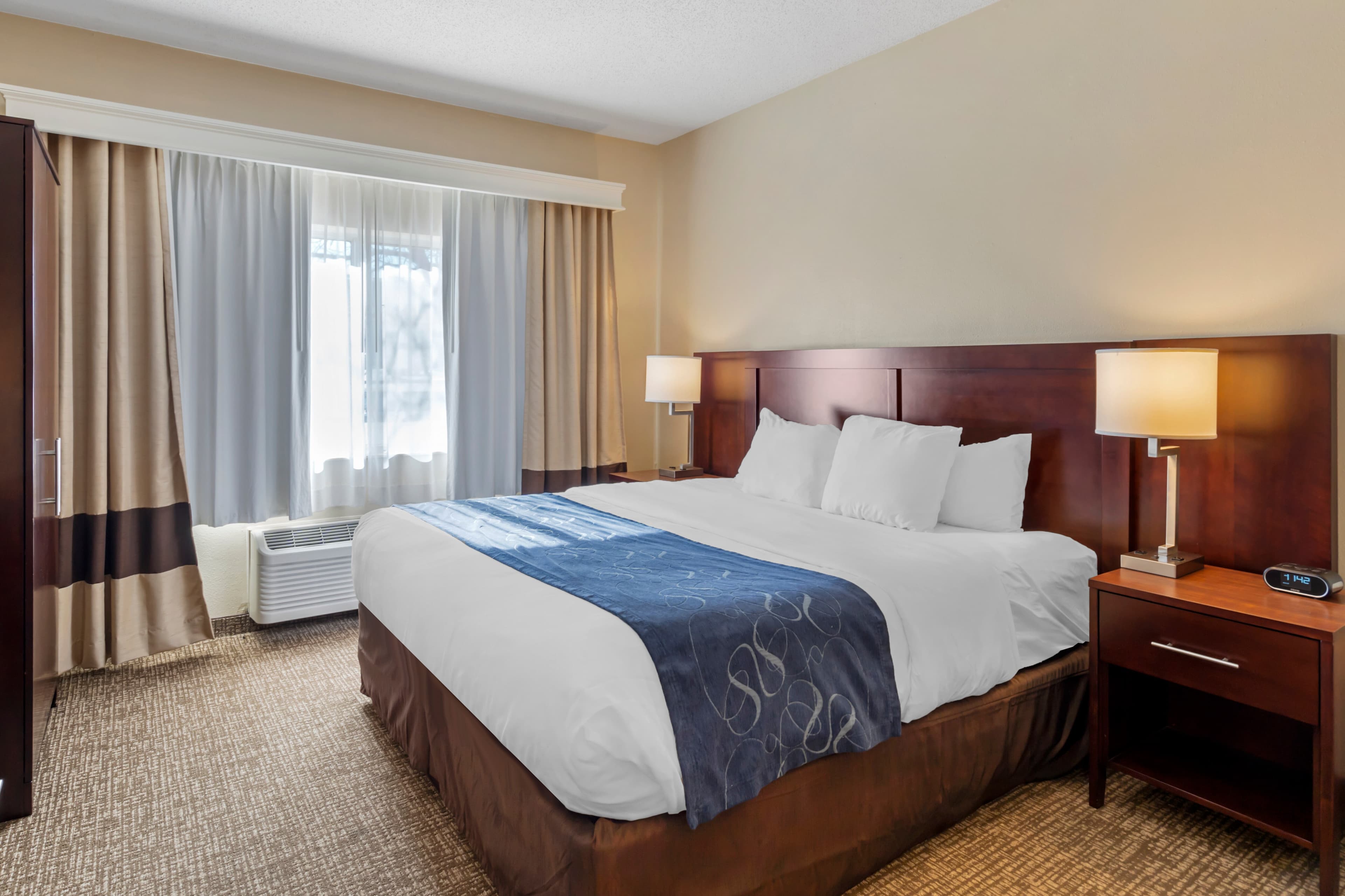 Comfort Suites Normal University area — 6