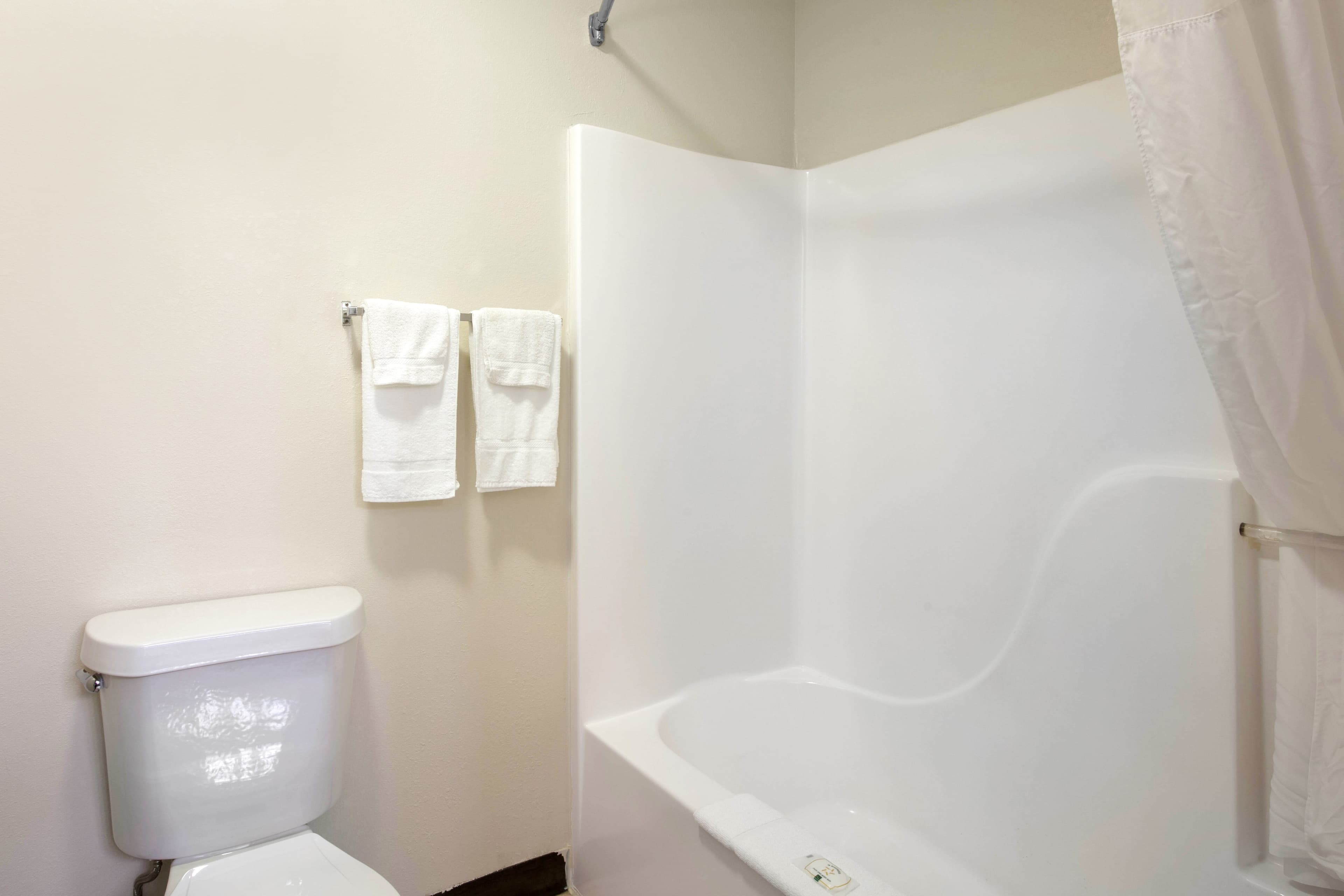 Quality Inn & Suites Metropolis I-24 — 23