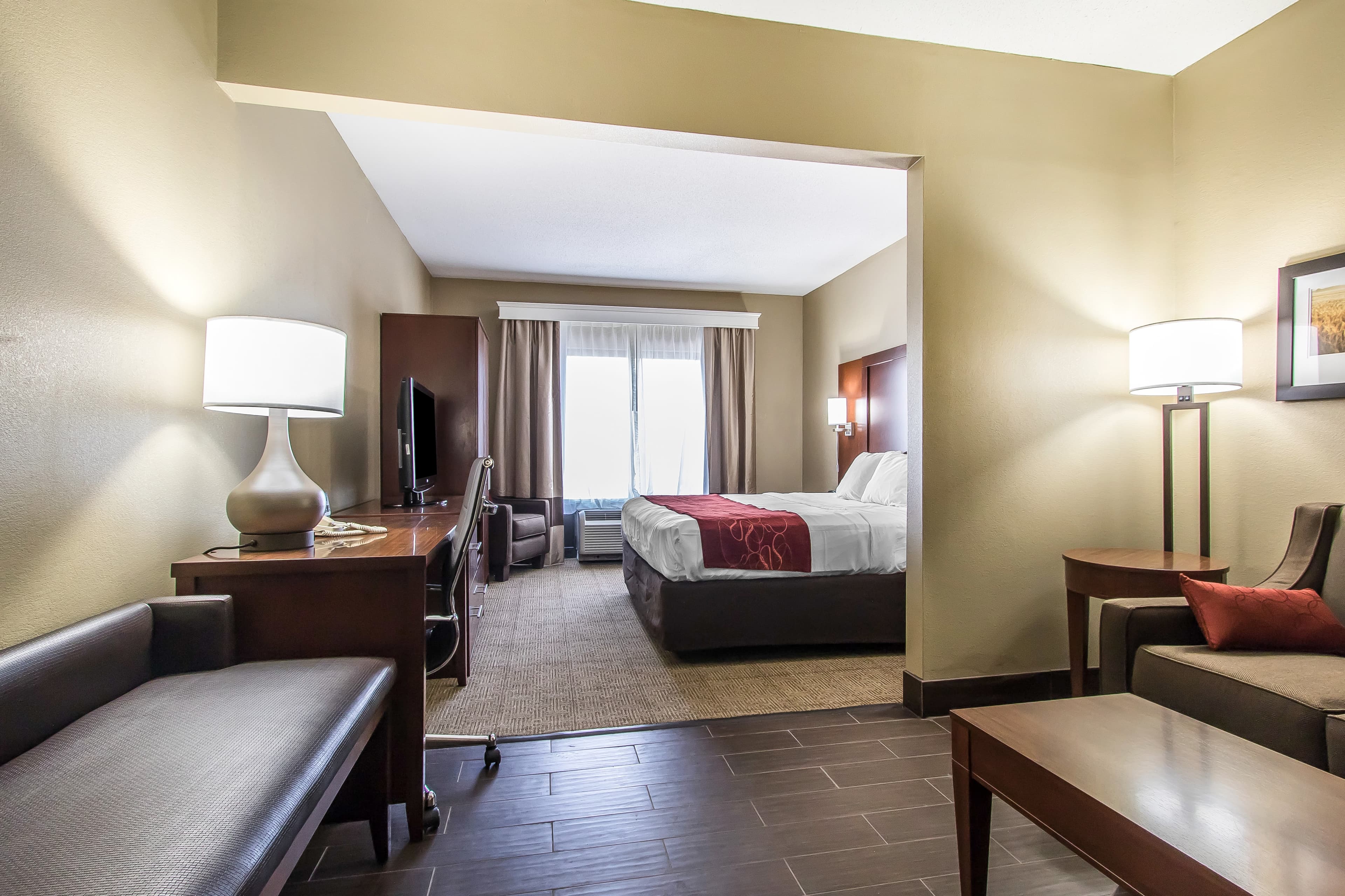 Comfort Suites Effingham Central — 2