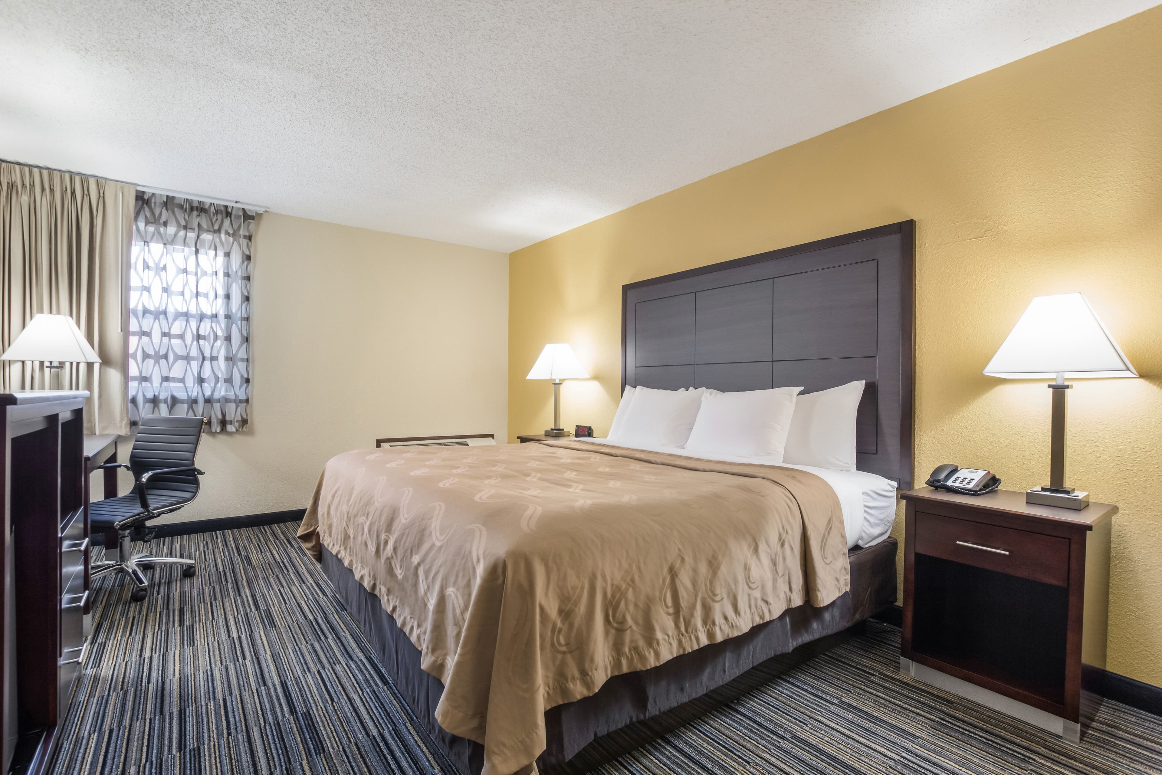Quality Inn Grayville - Image 3