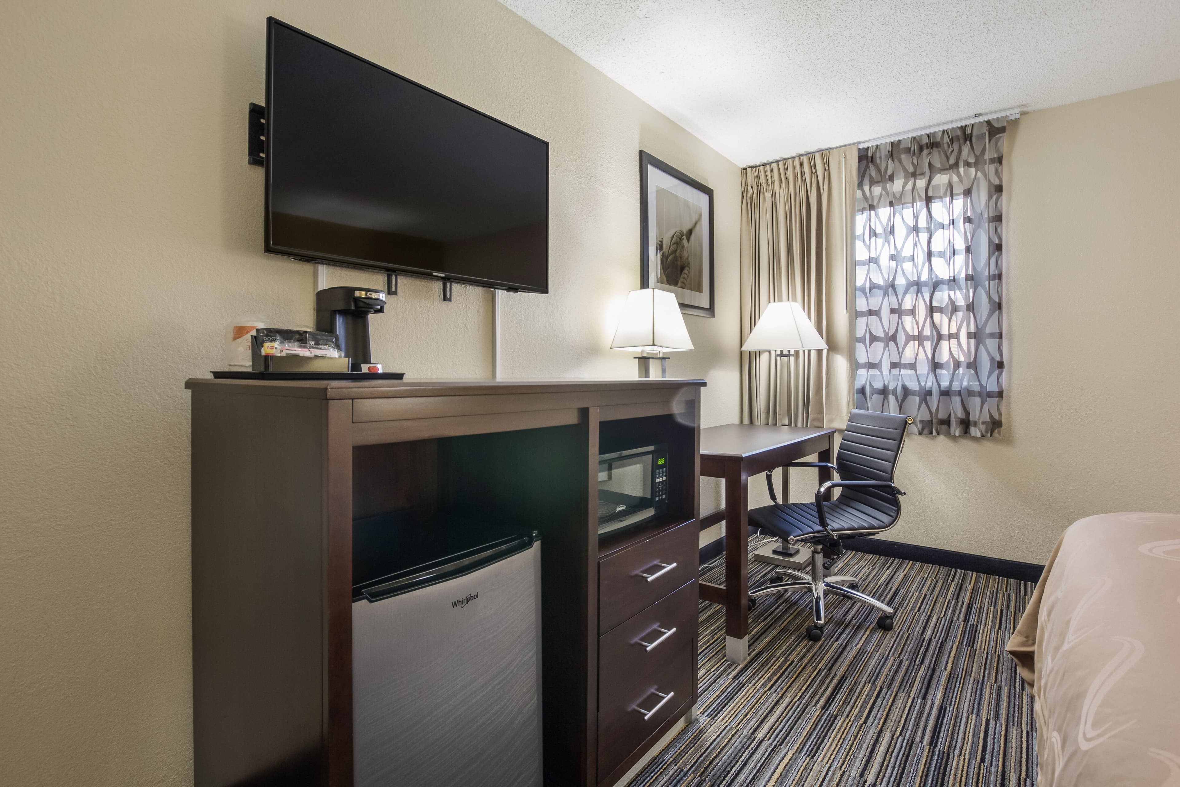 Quality Inn Grayville - Image 4