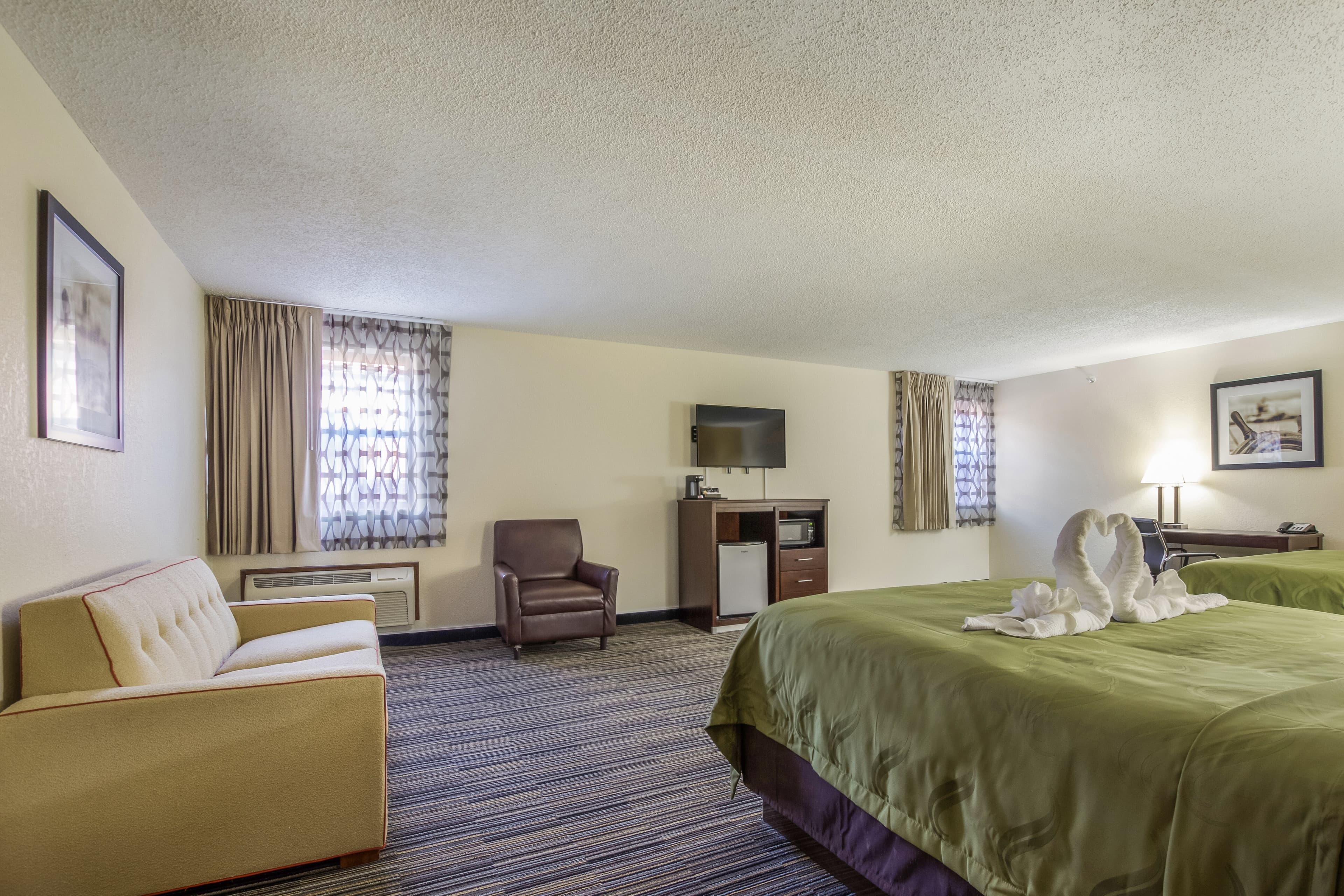 Quality Inn Grayville — 24