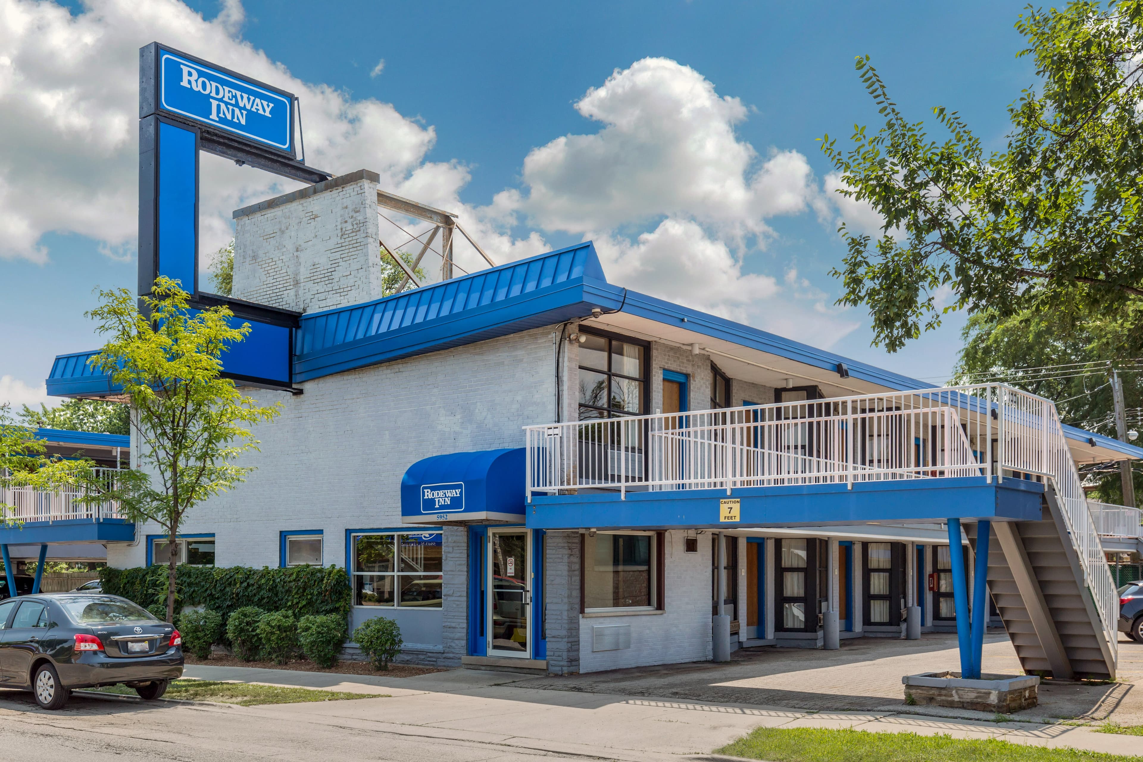 Rodeway Inn Chicago North Shore - Lincolnwood - Image 1