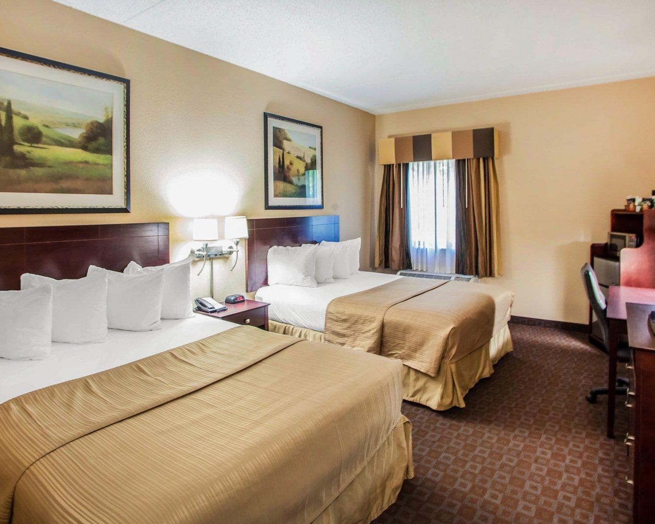 Quality Inn & Suites Peoria North — 12