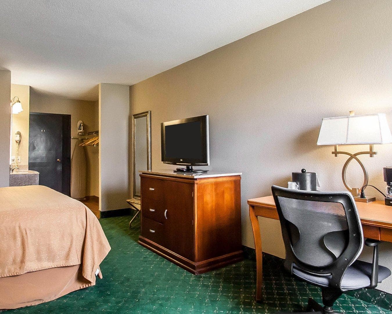 Quality Inn Cairo I-57 — 8