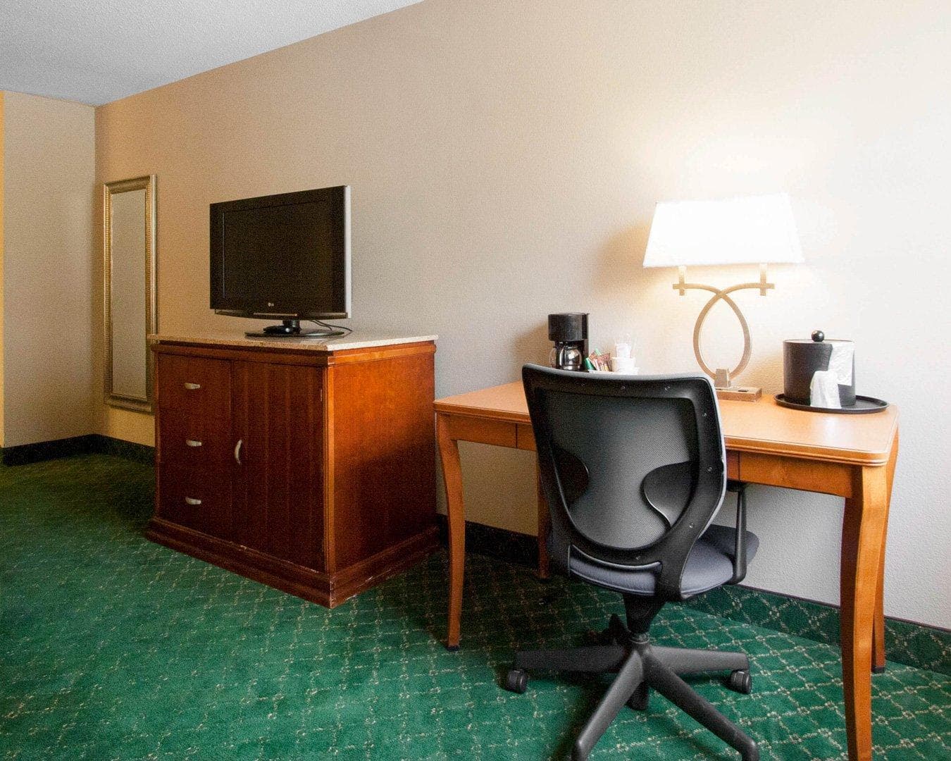 Quality Inn Cairo I-57 — 18
