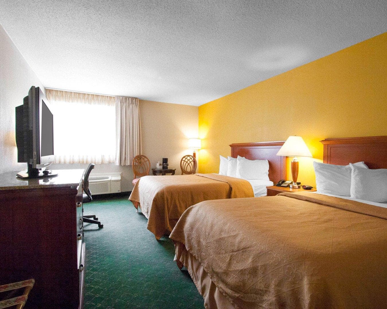 Quality Inn Cairo I-57 - Image 4