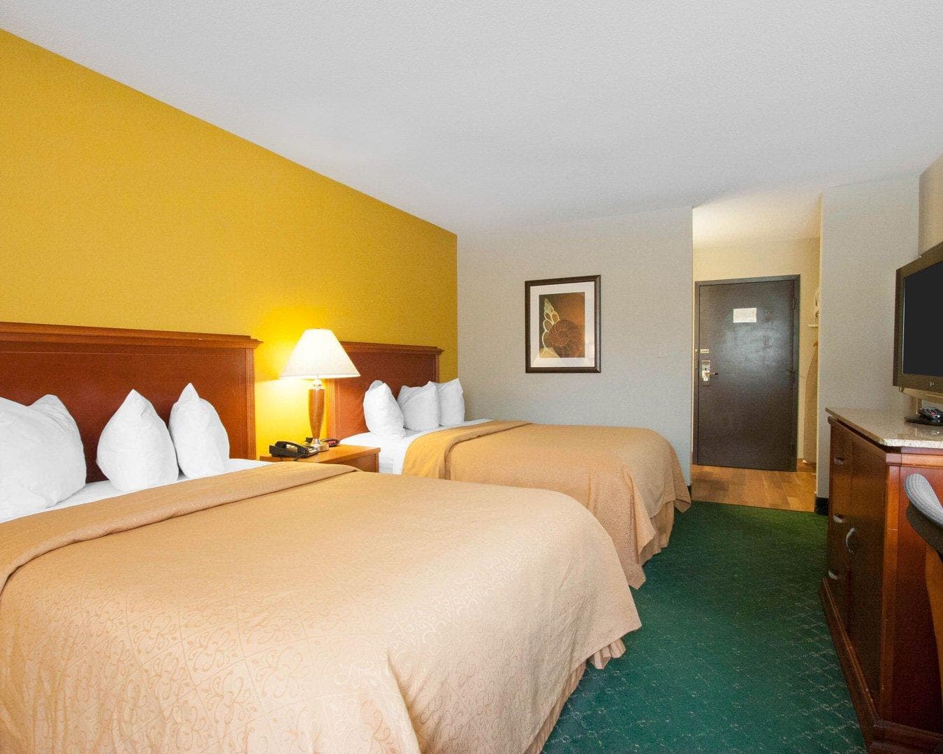 Quality Inn Cairo I-57 - Image 5