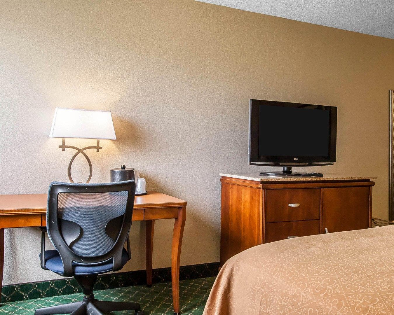 Quality Inn Cairo I-57 — 13