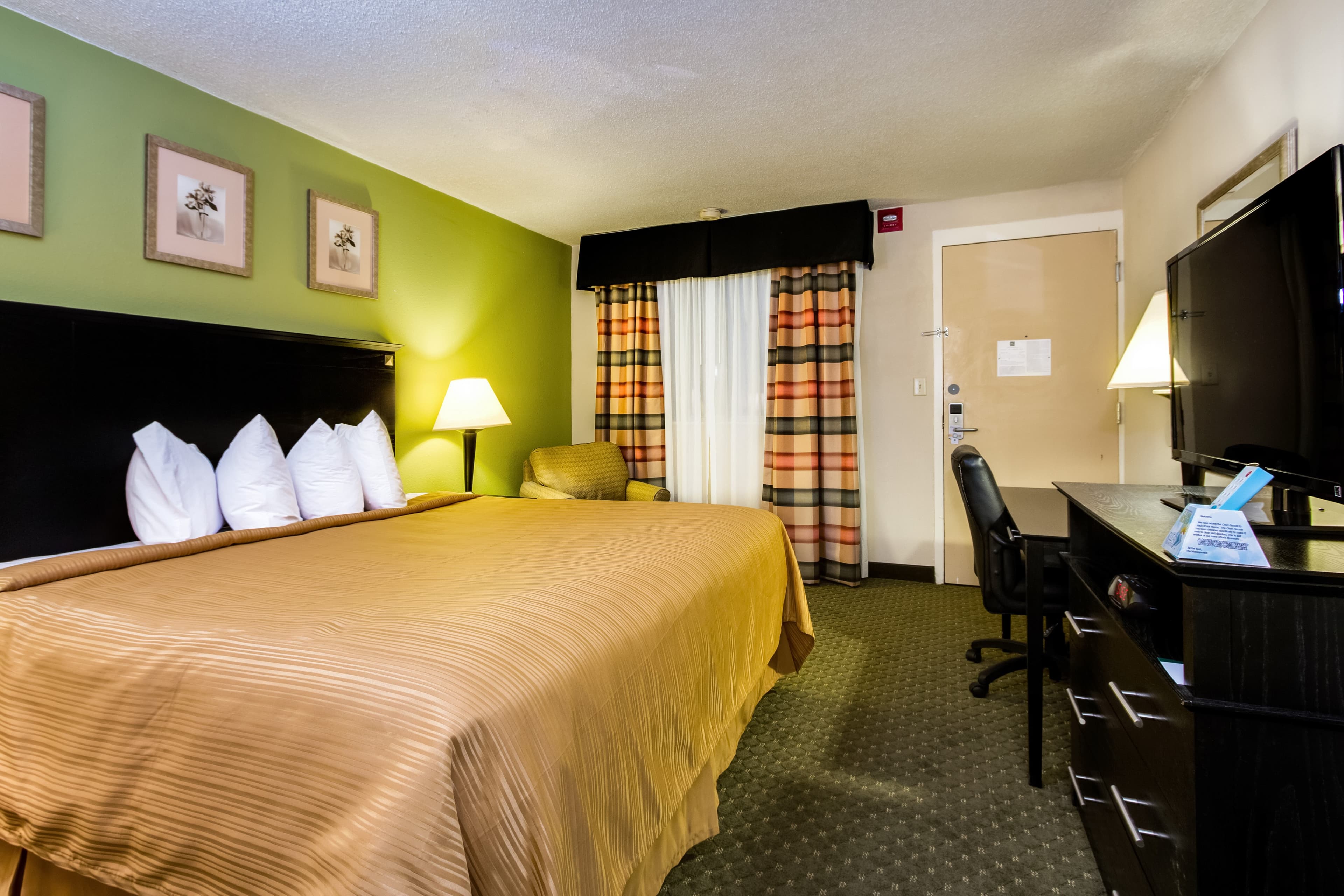 Quality Inn & Suites Moline - Quad Cities — 15