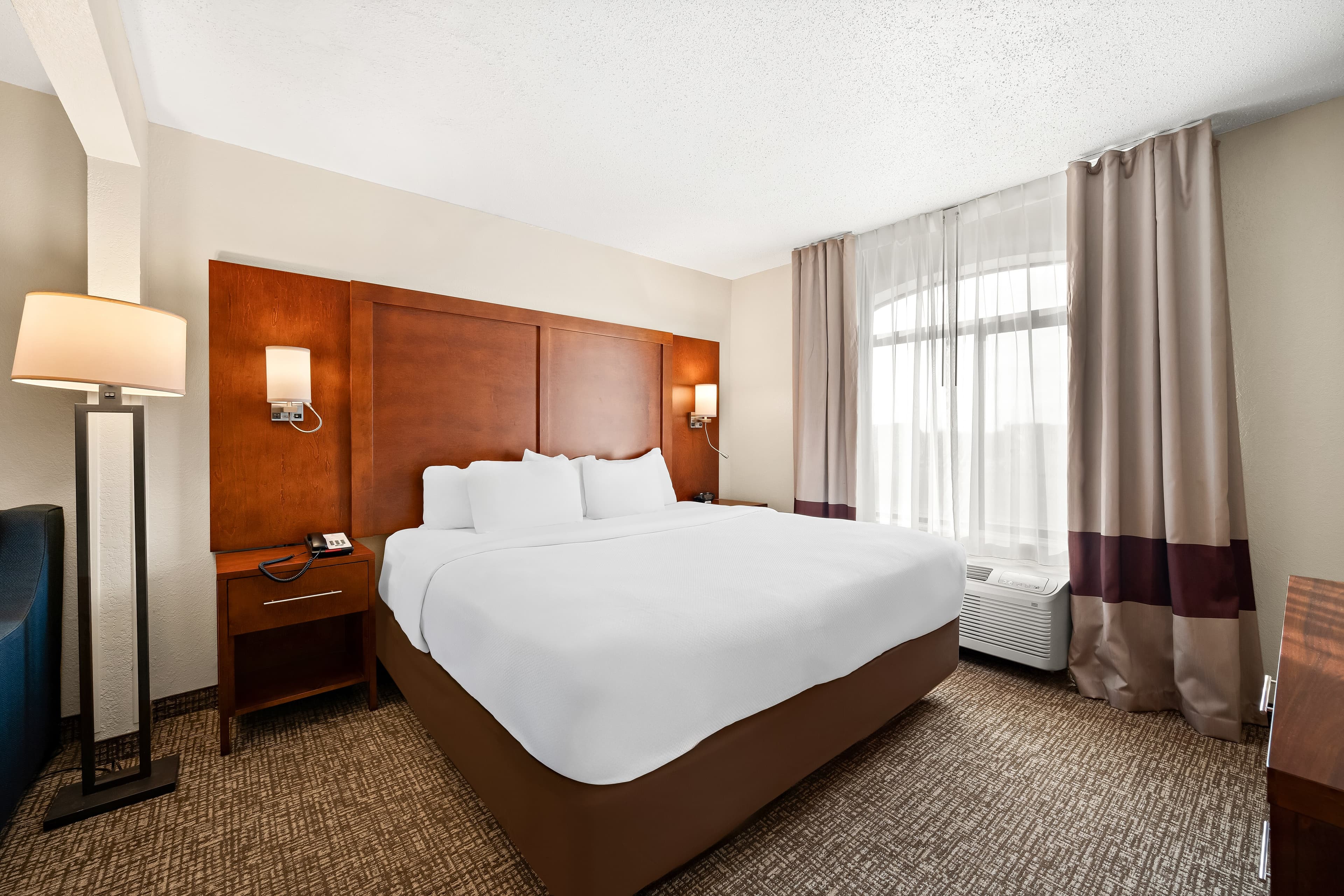 Comfort Inn & Suites Decatur-Forsyth — 10