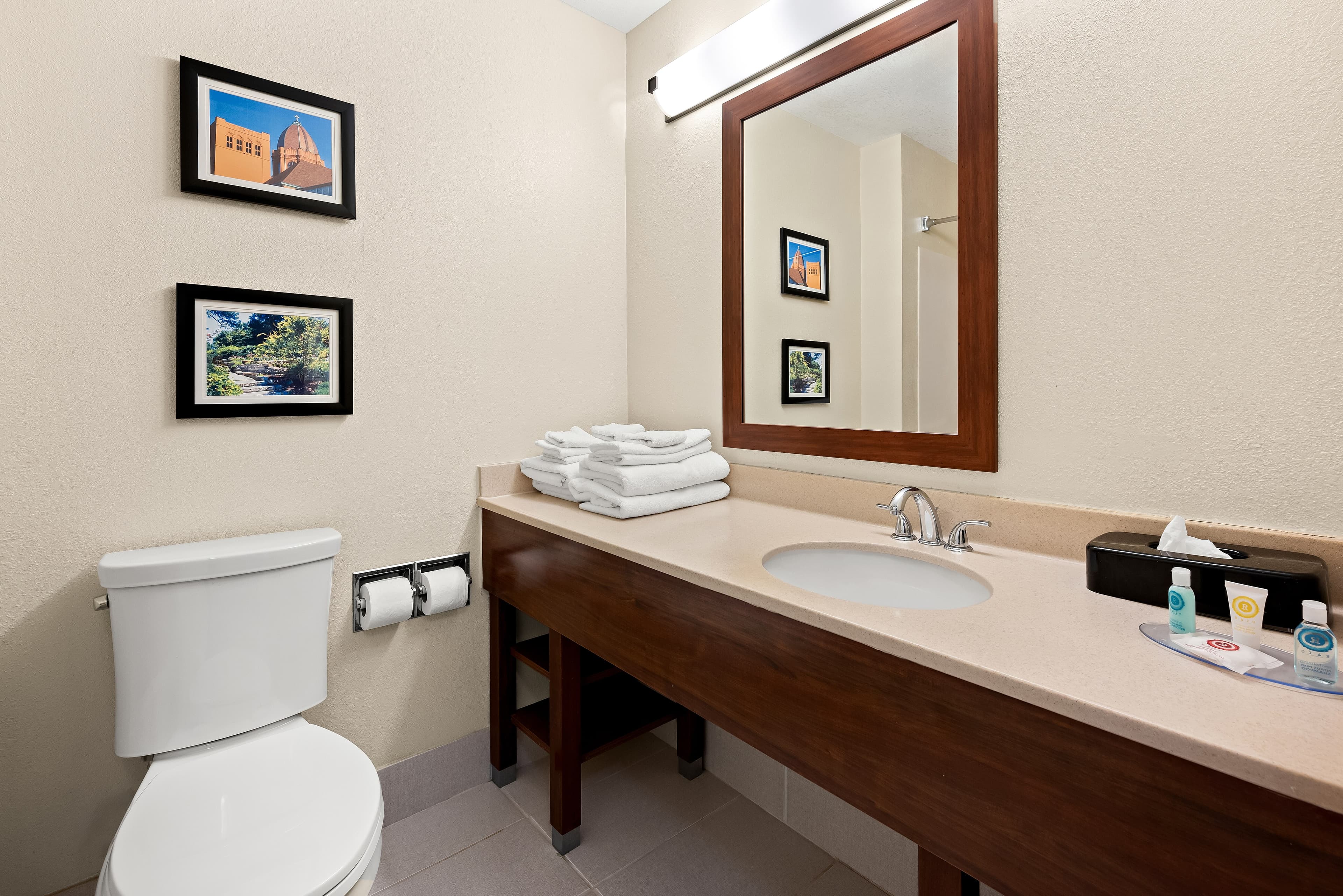 Comfort Inn & Suites Decatur-Forsyth — 7