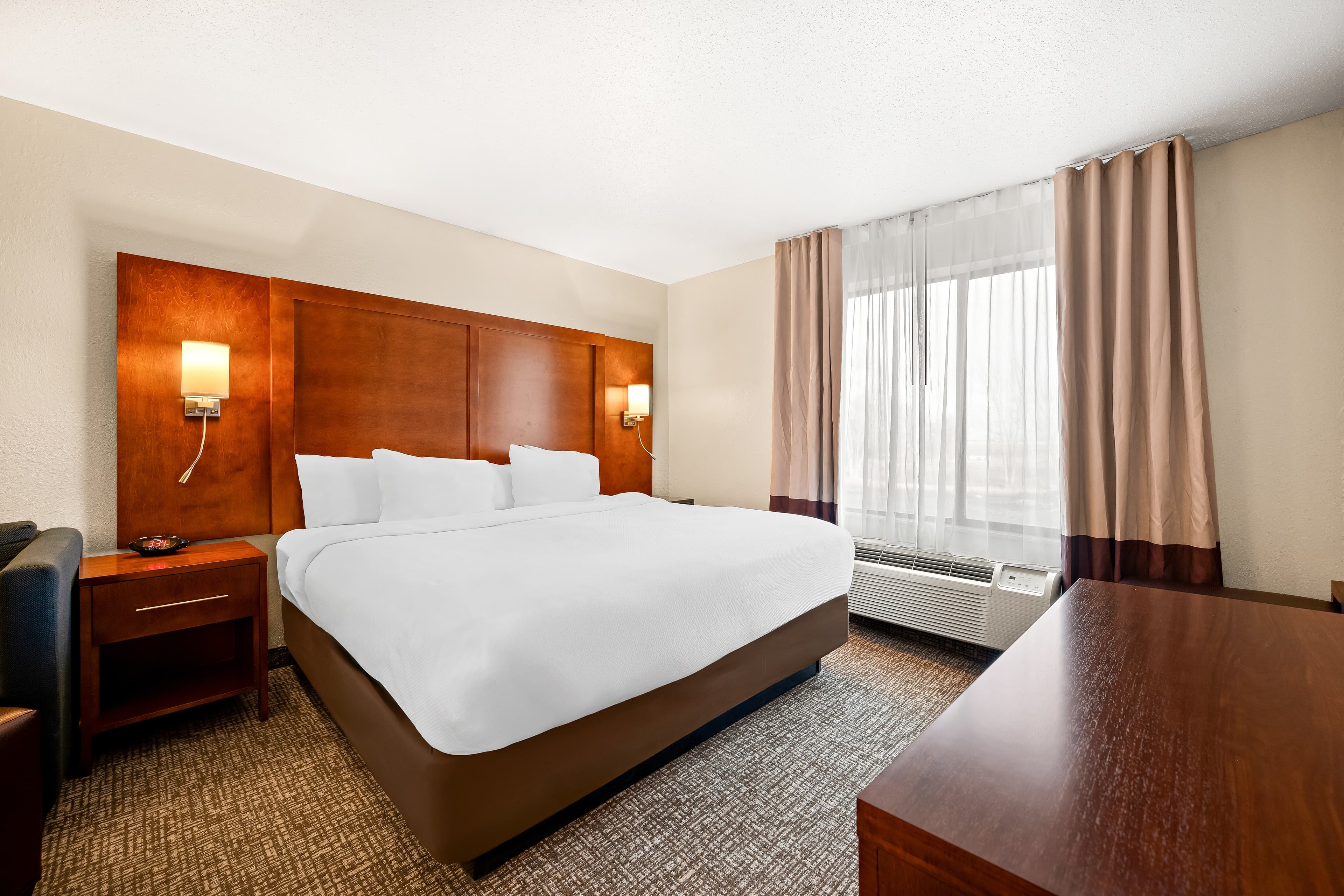 Comfort Inn & Suites Decatur-Forsyth — 18