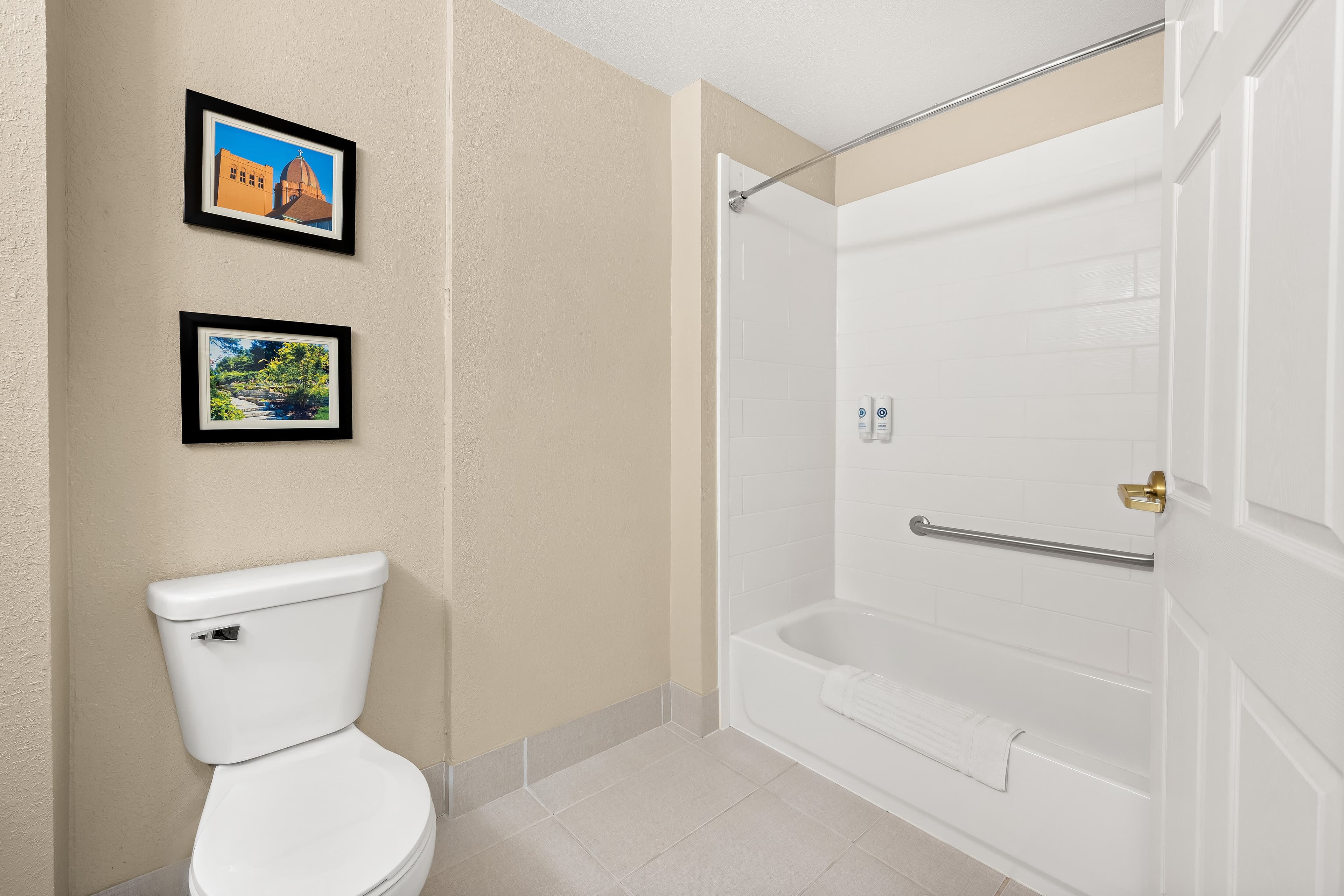 Comfort Inn & Suites Decatur-Forsyth — 20