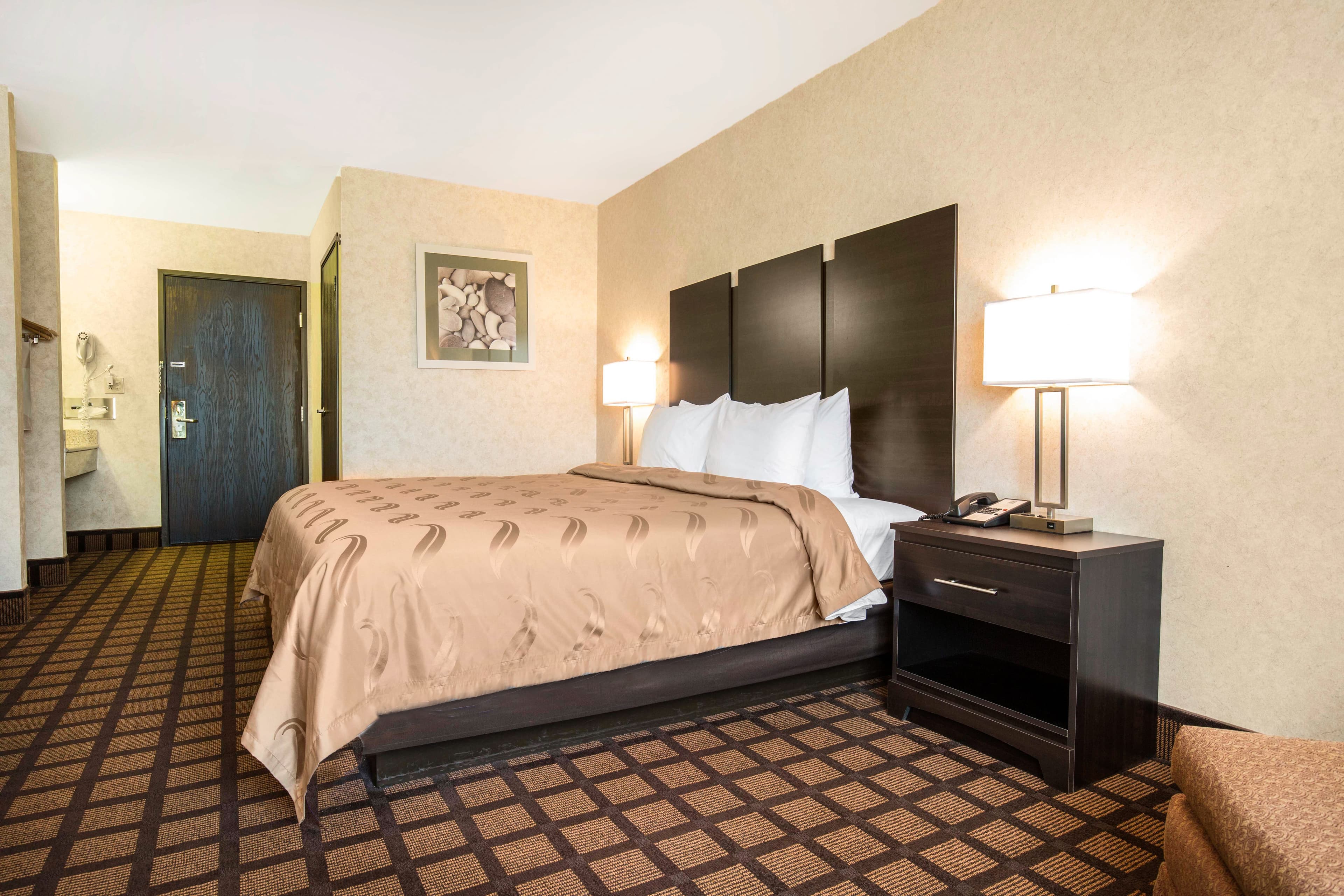 Quality Inn Monee I-57 - Image 4