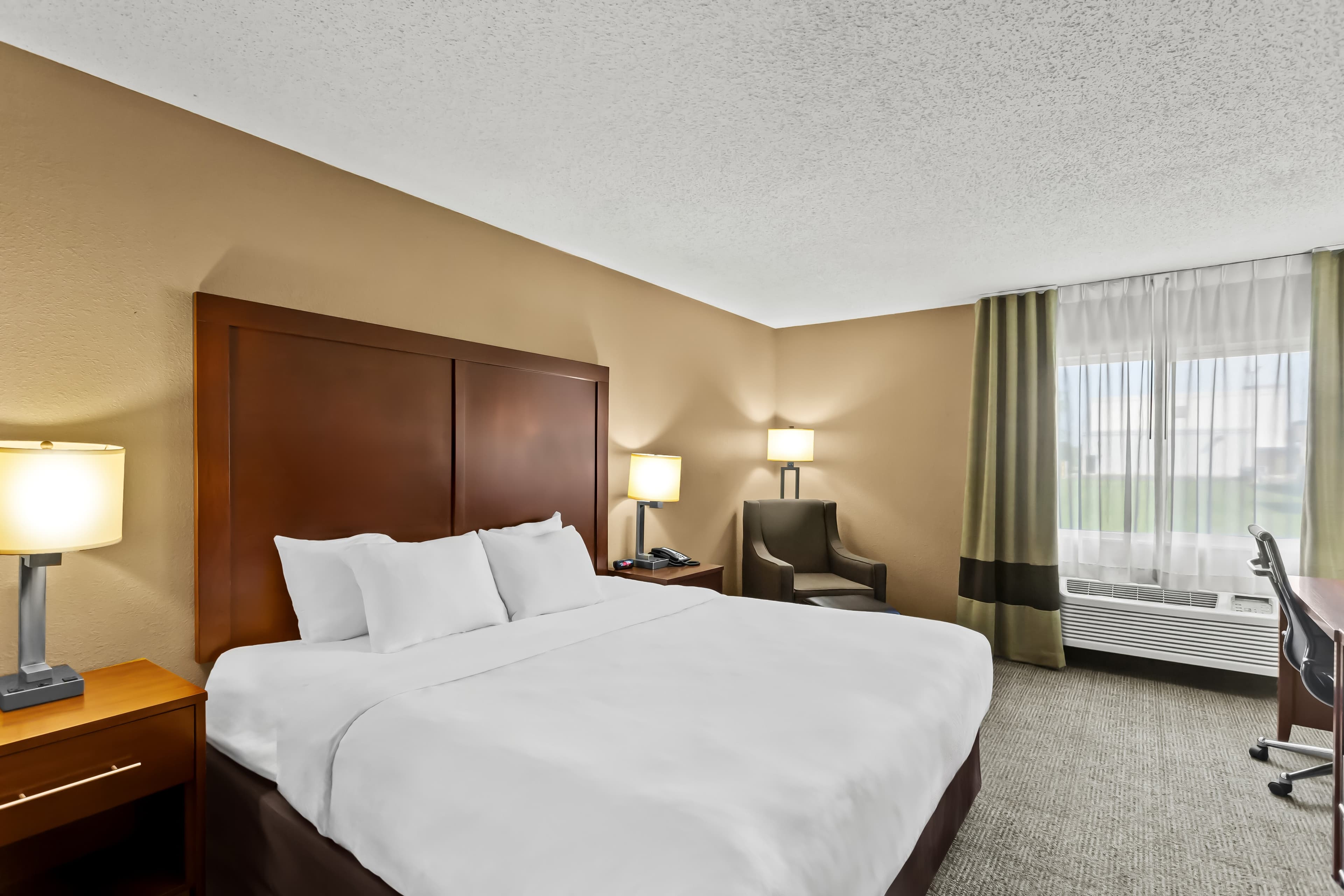 Comfort Inn Ottawa Starved Rock Area - Image 2
